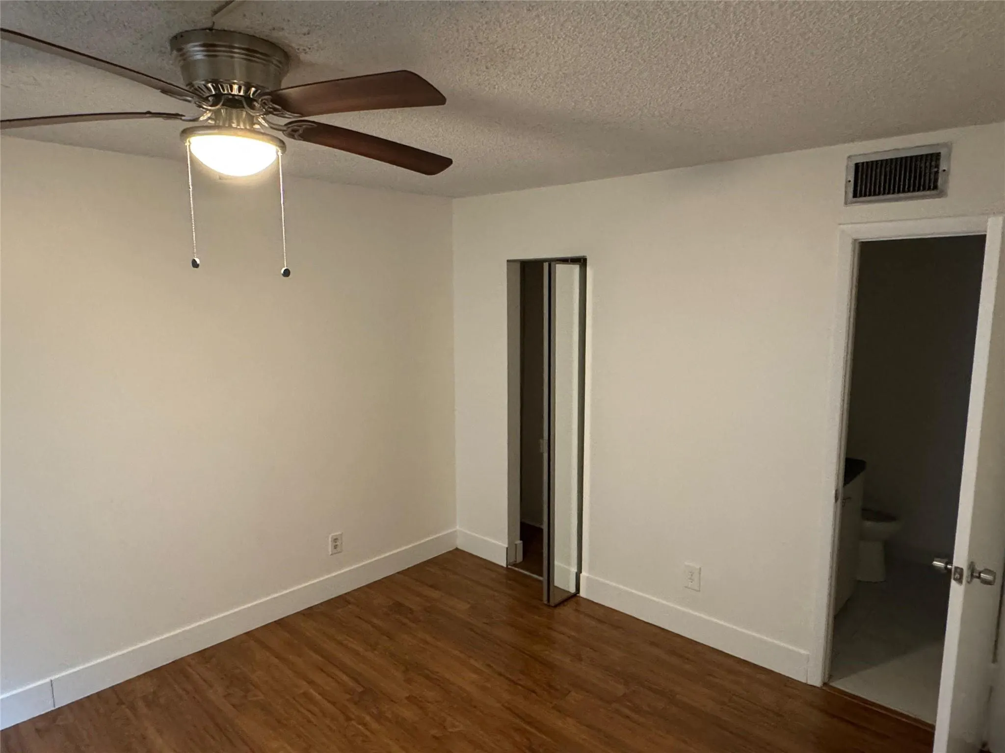 15805 W Waterside Cir, #106