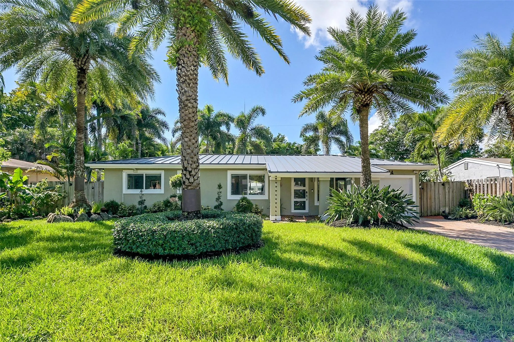 1424 NE 27th Street