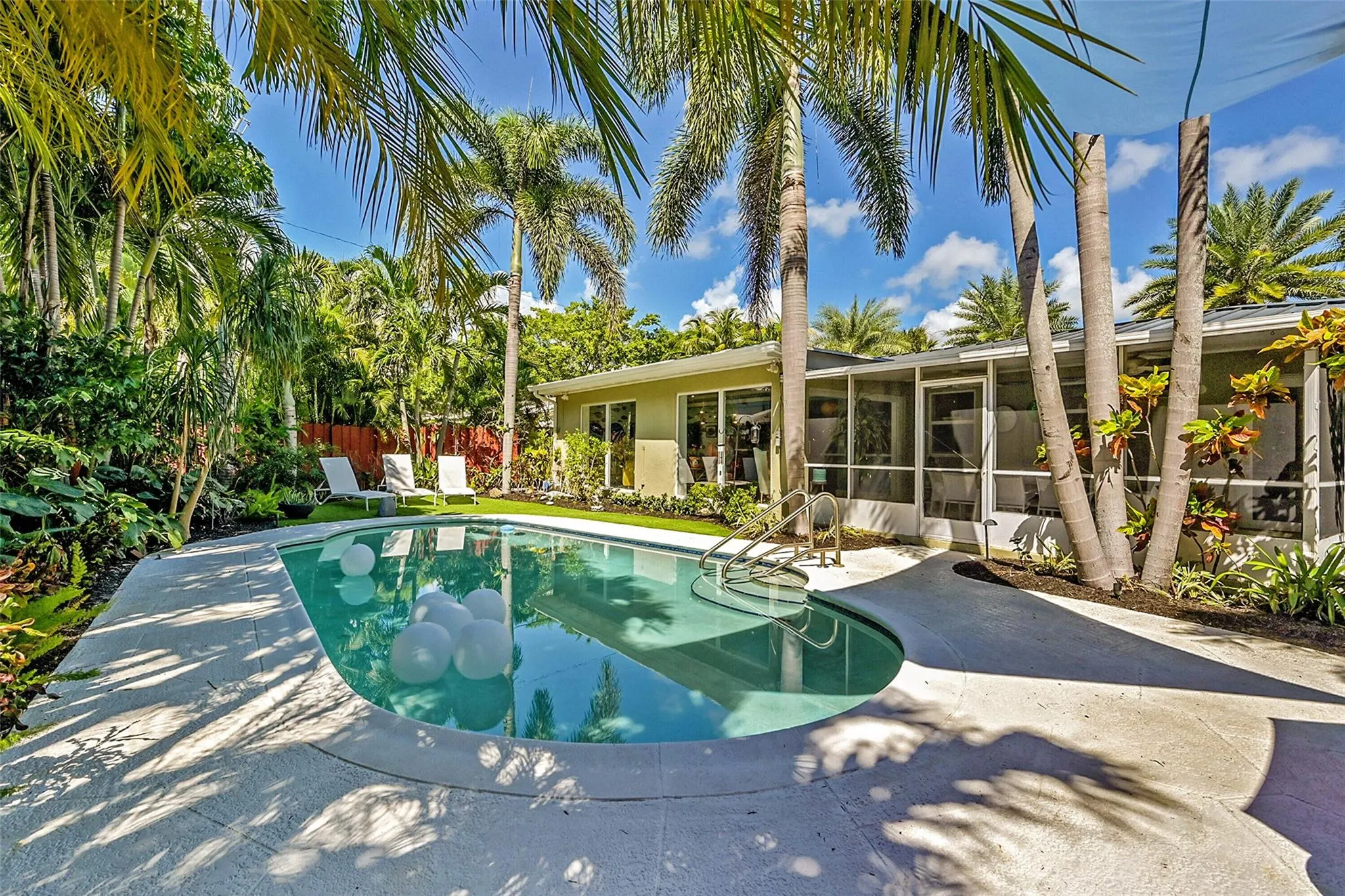 1424 NE 27th Street