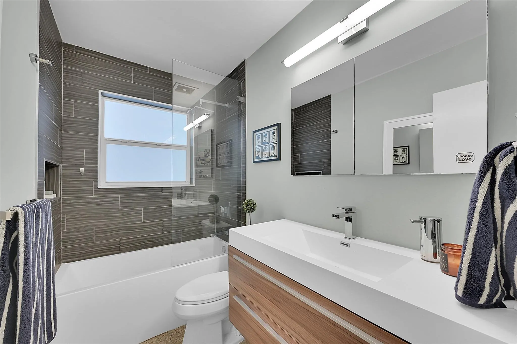 1424 NE 27th Street