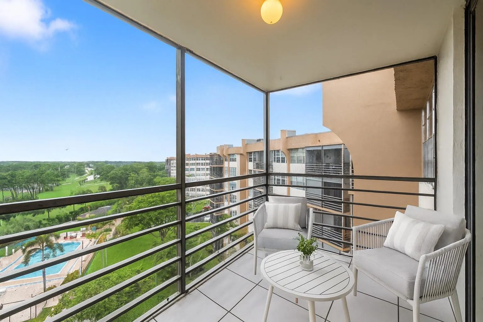 1200 Saint Charles Pl, #PH7