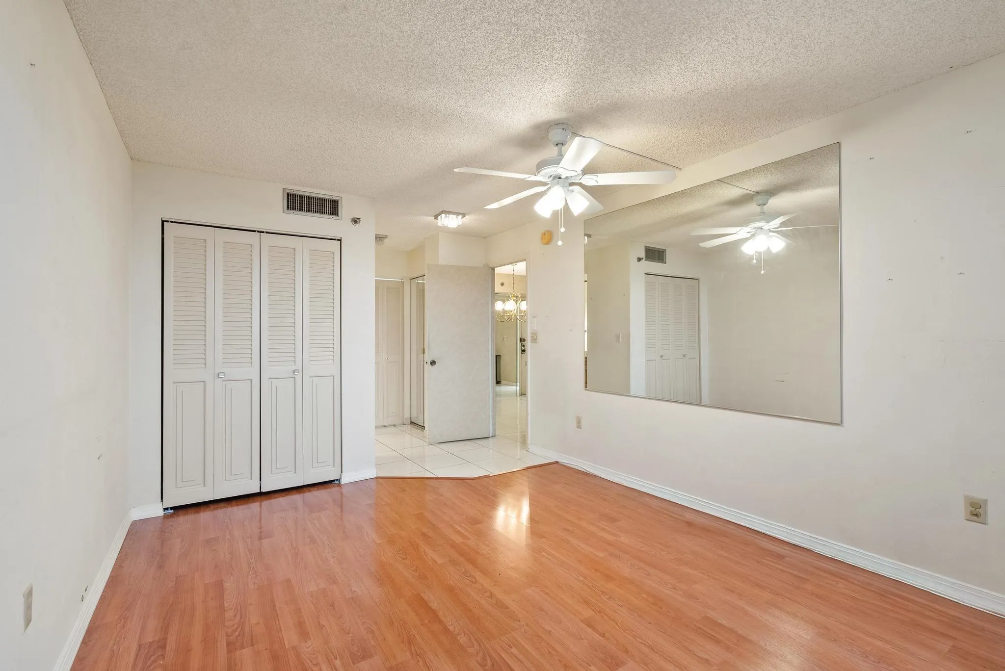 1200 Saint Charles Pl, #PH7