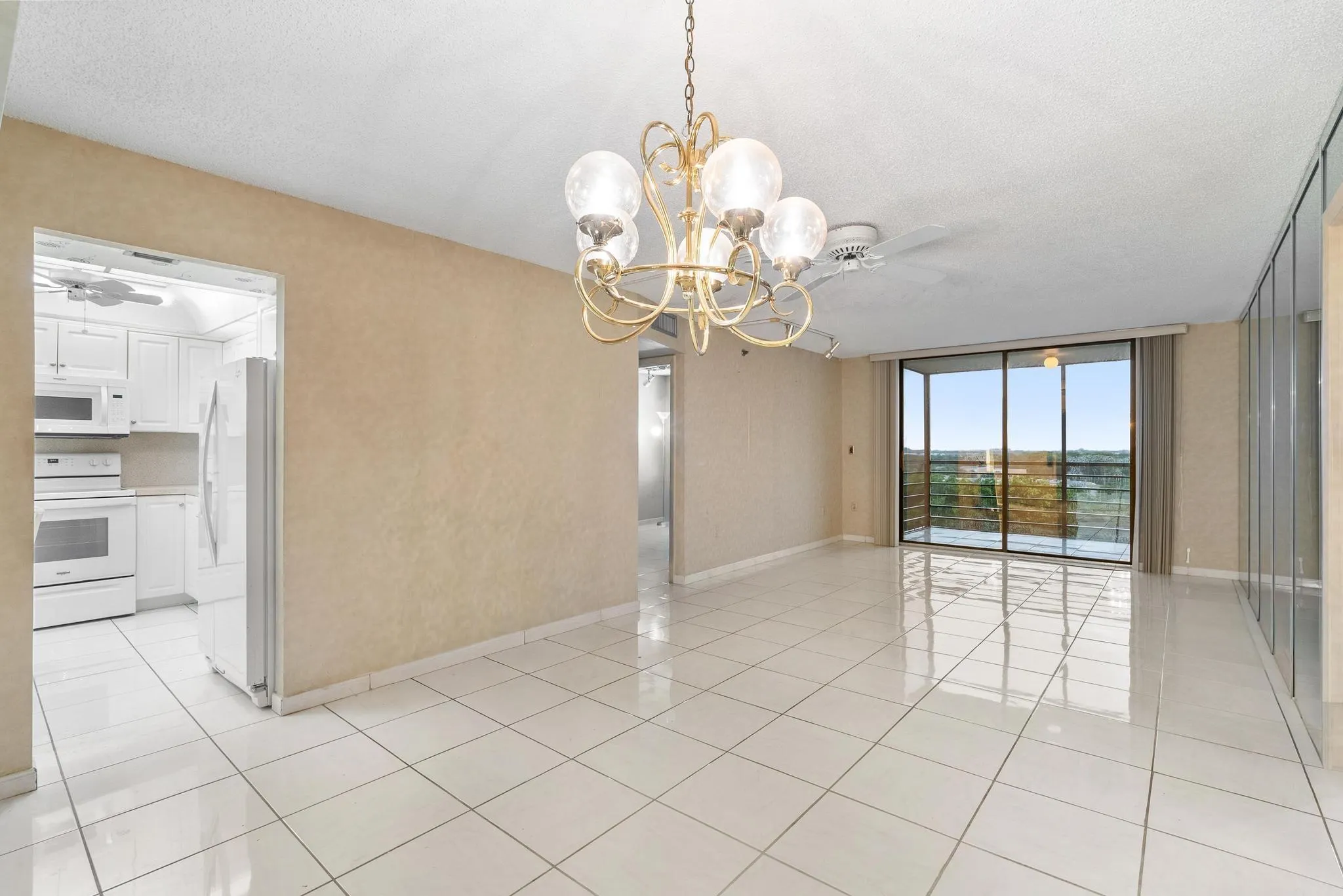 1200 Saint Charles Pl, #PH7