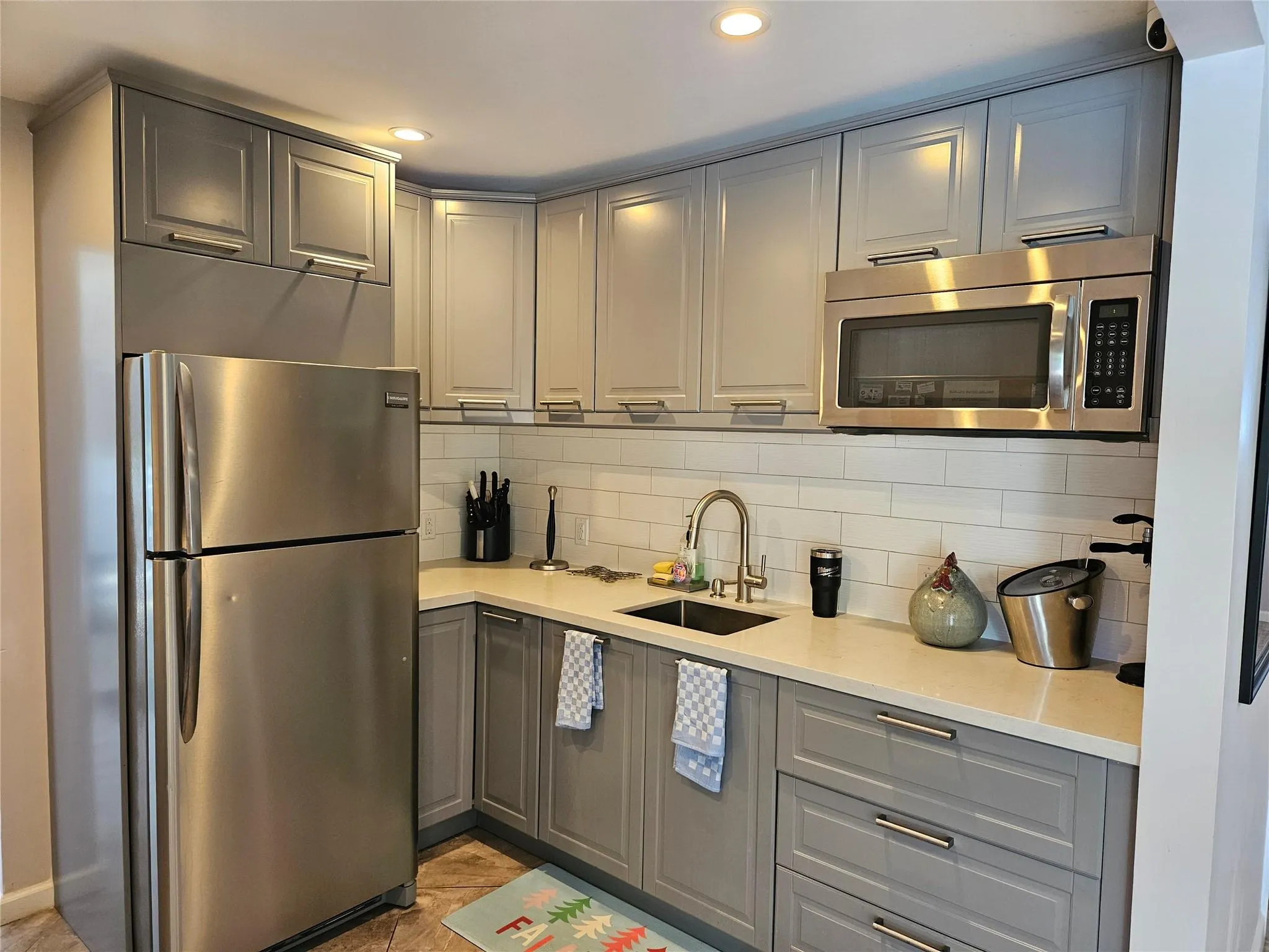 669 W Oakland Park Blvd, #118-B