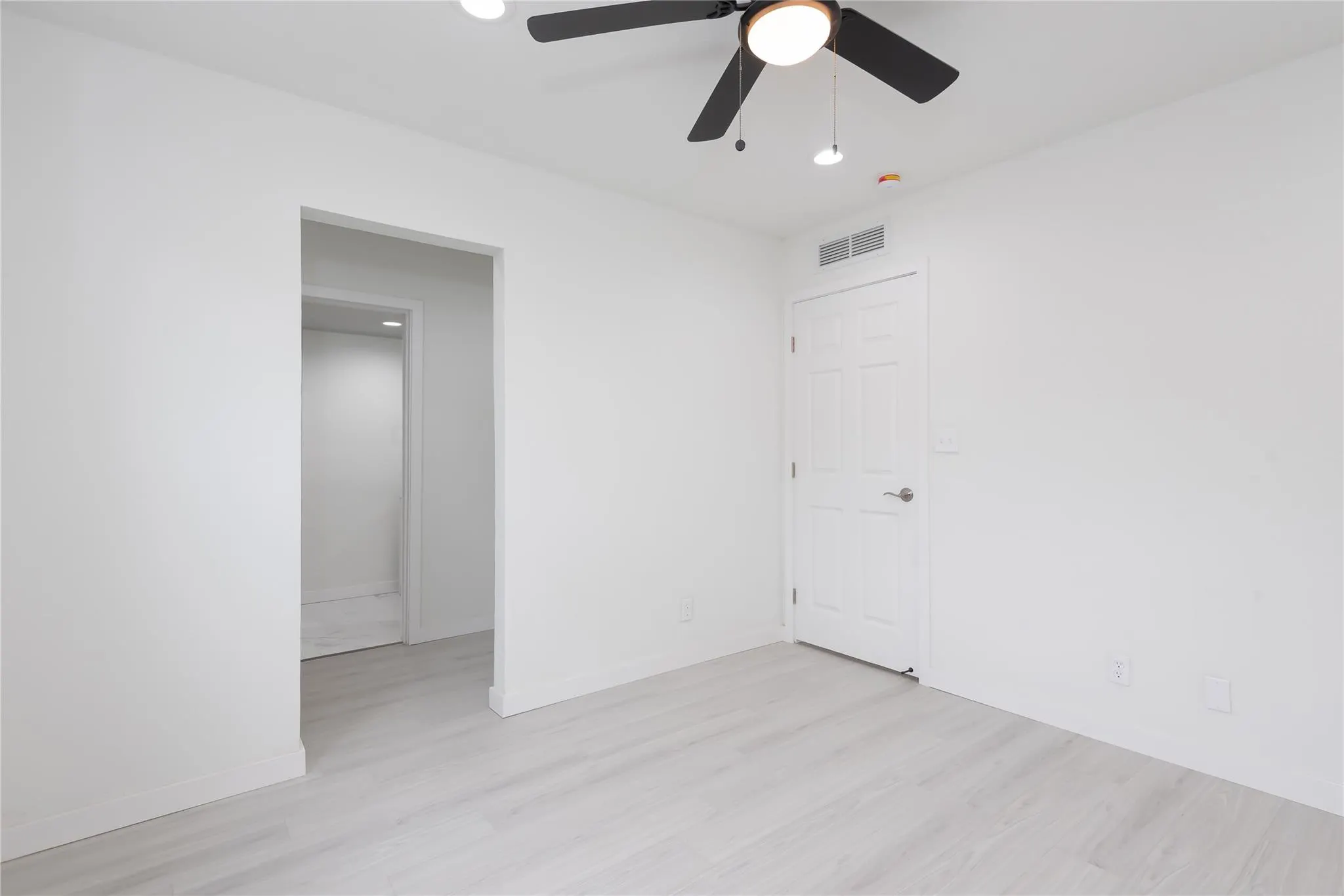 713 SW 4th Ct