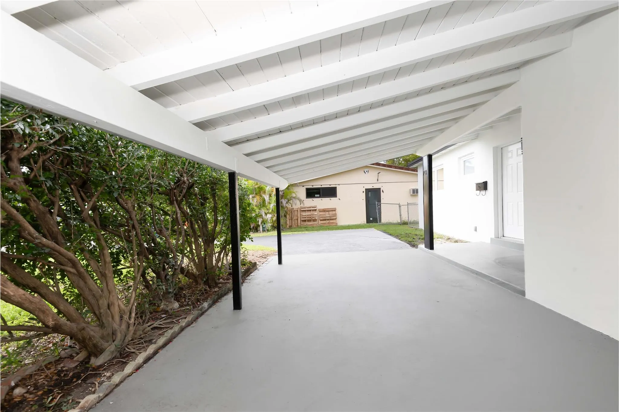 713 SW 4th Ct
