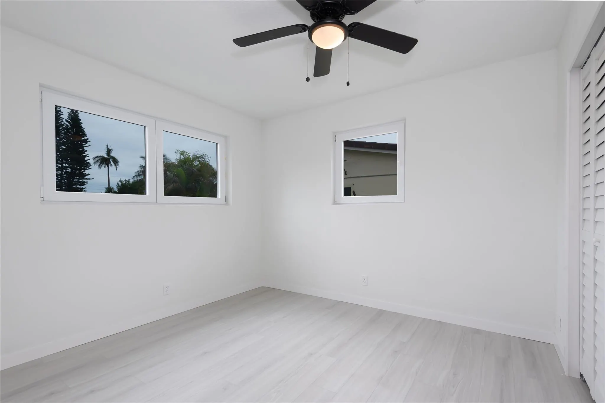 713 SW 4th Ct