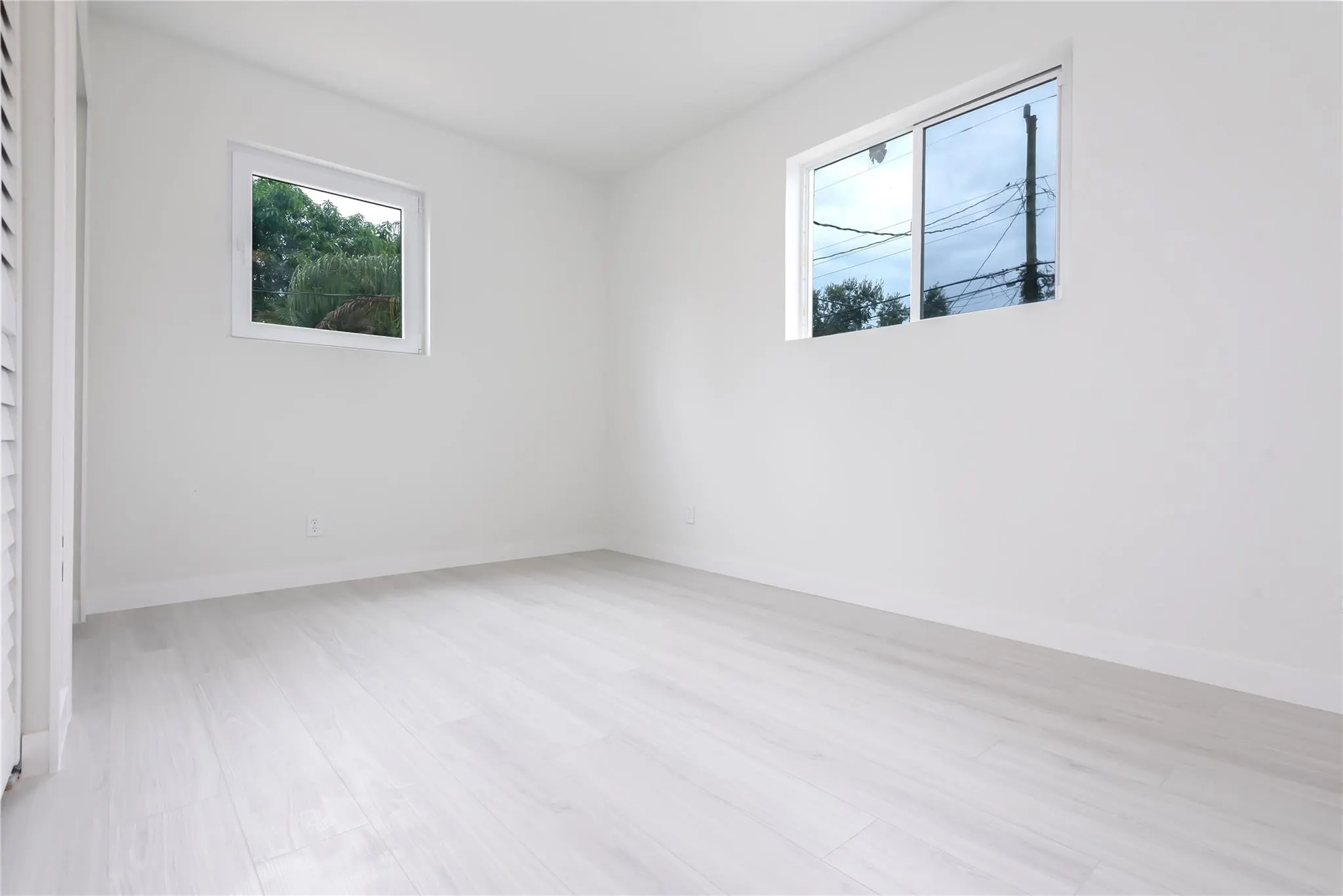 713 SW 4th Ct