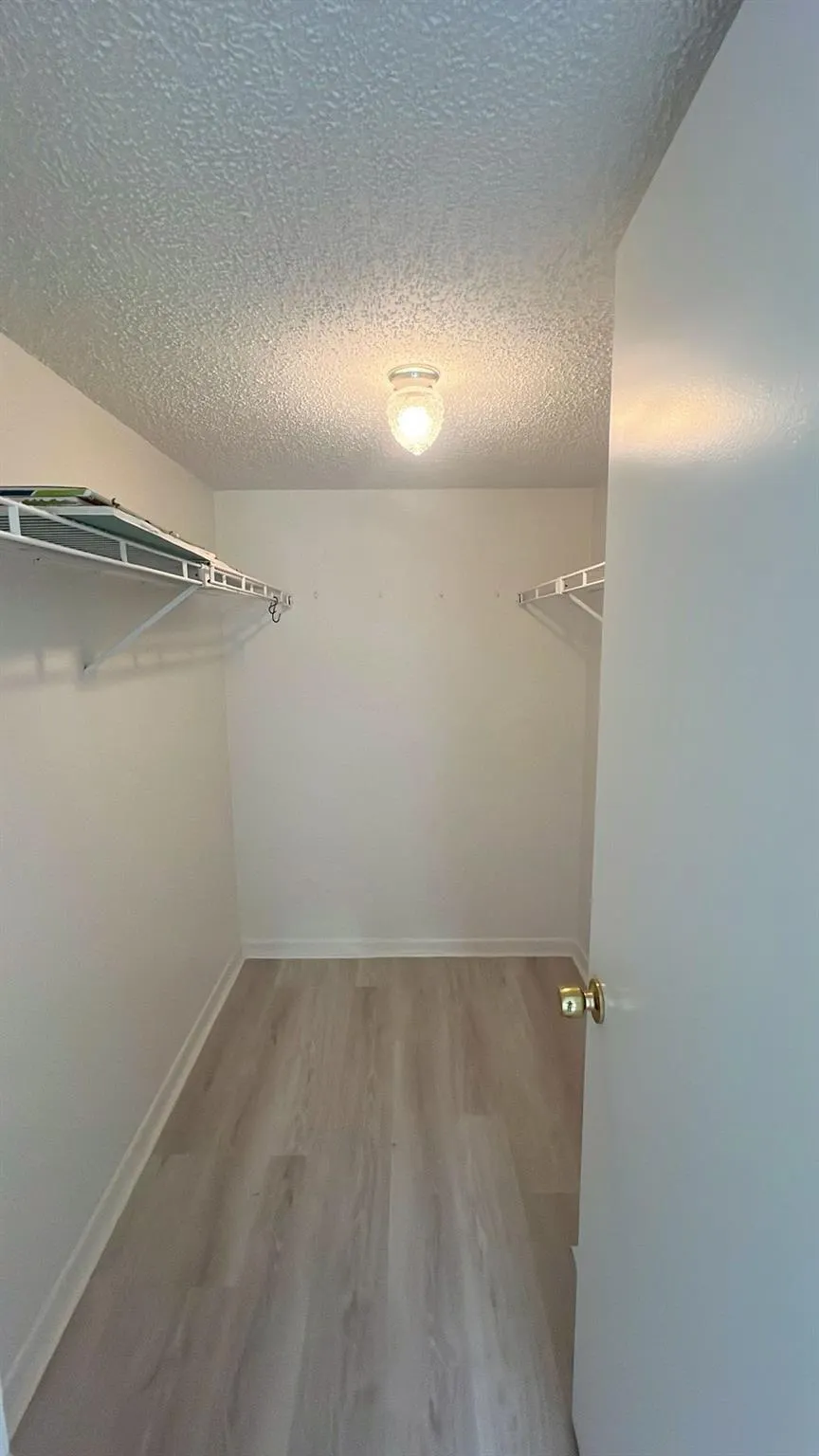 6796 Palmetto Cir, #6796