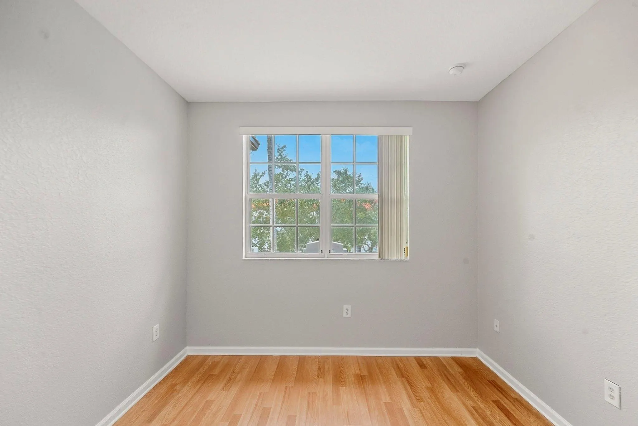 1137 NE 31st Ter