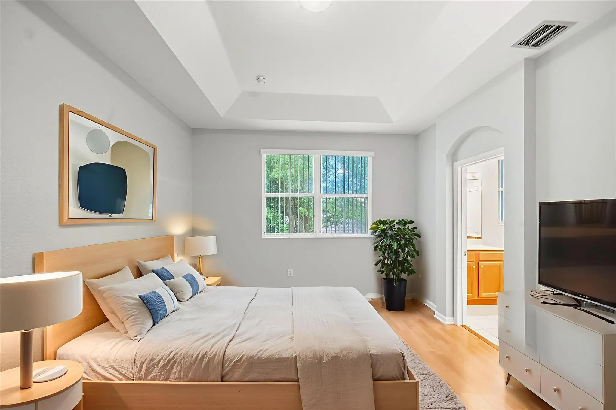 1137 NE 31st Ter