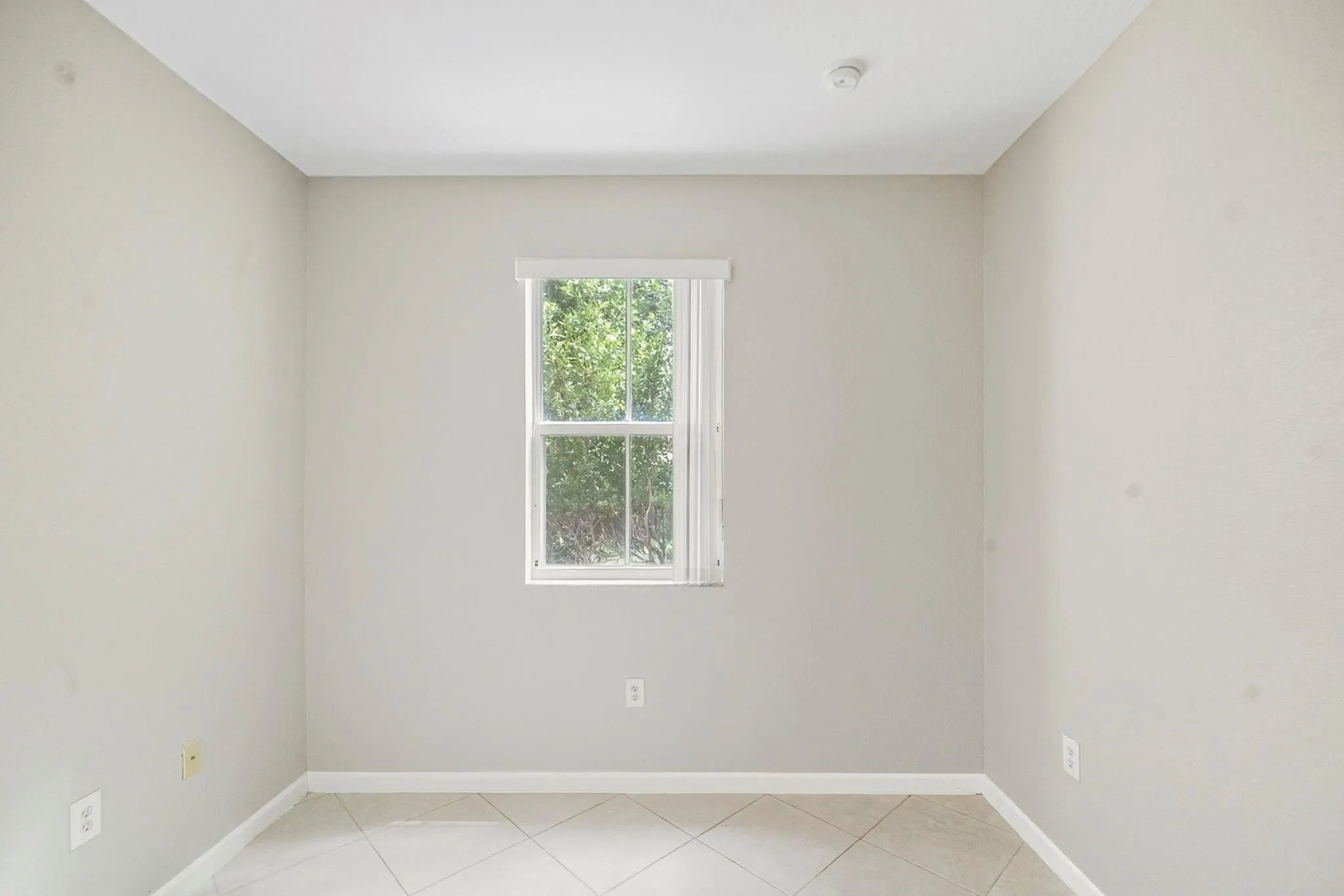 1137 NE 31st Ter