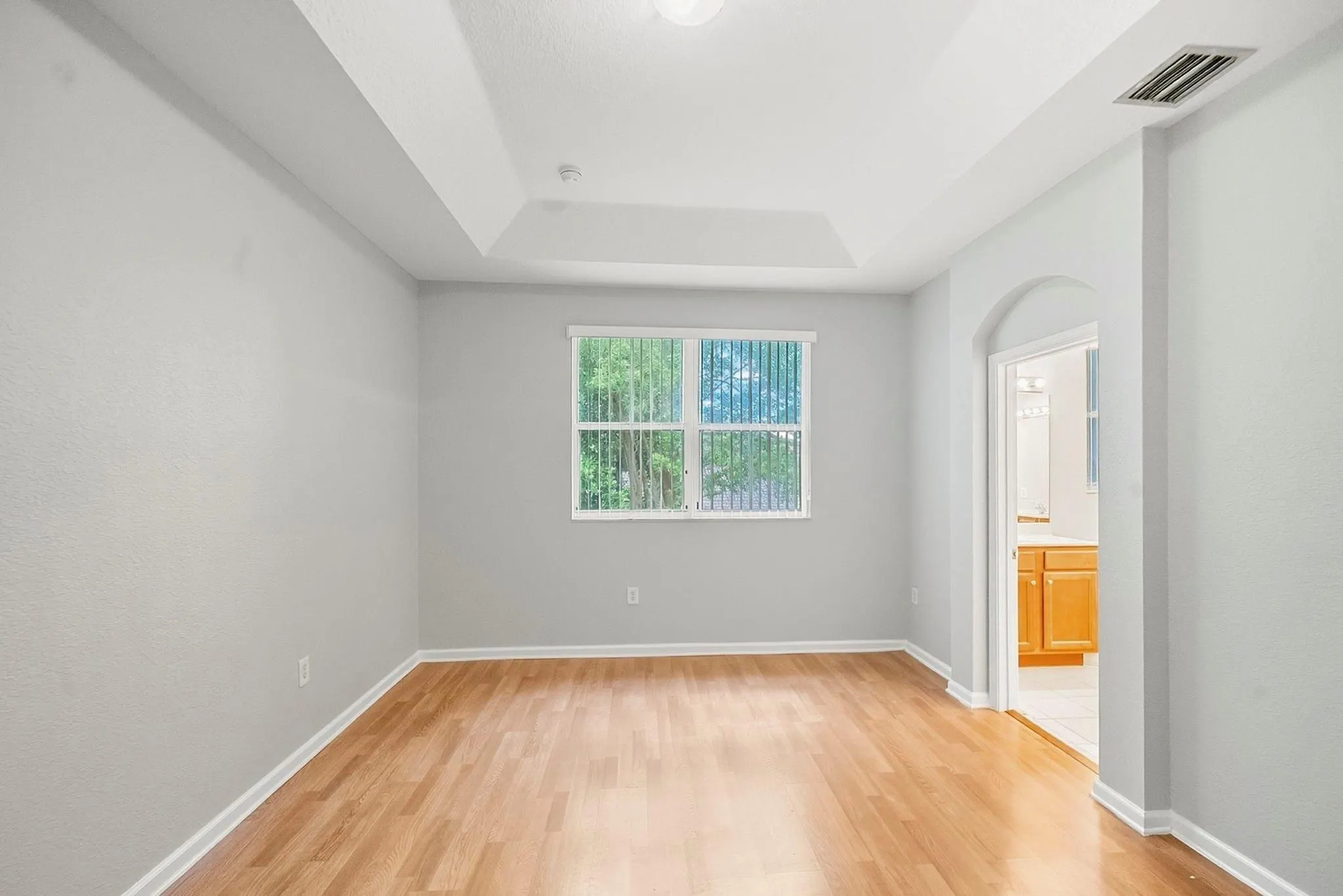1137 NE 31st Ter