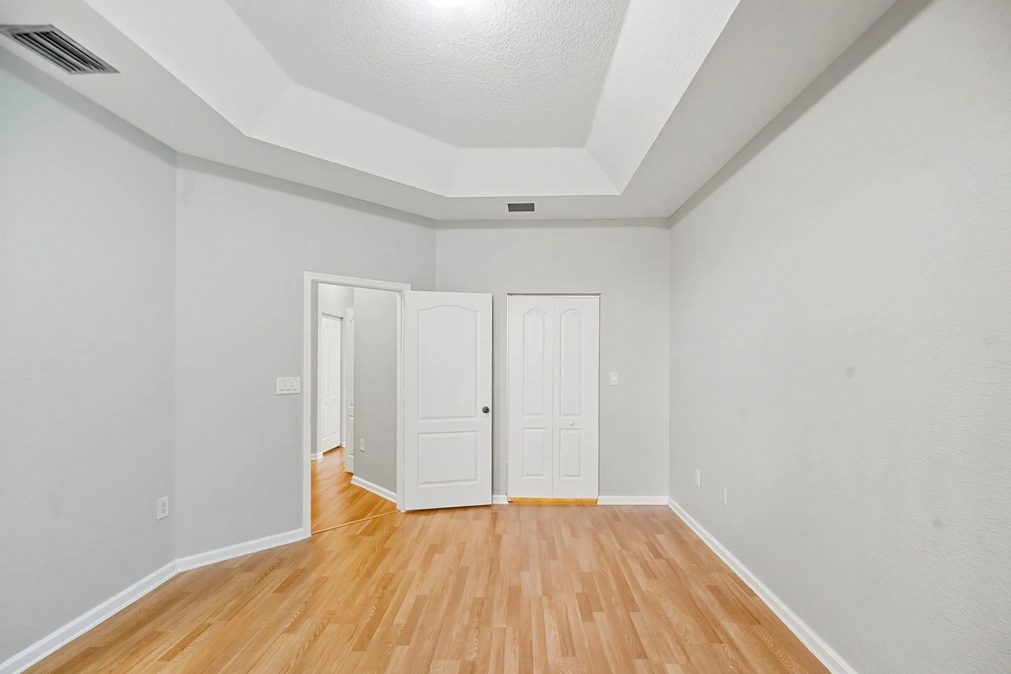 1137 NE 31st Ter