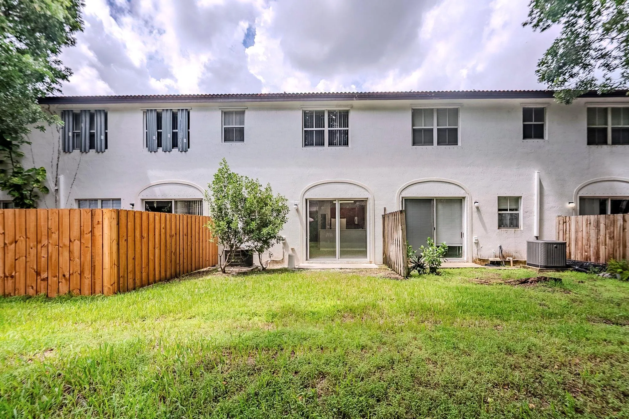 1137 NE 31st Ter