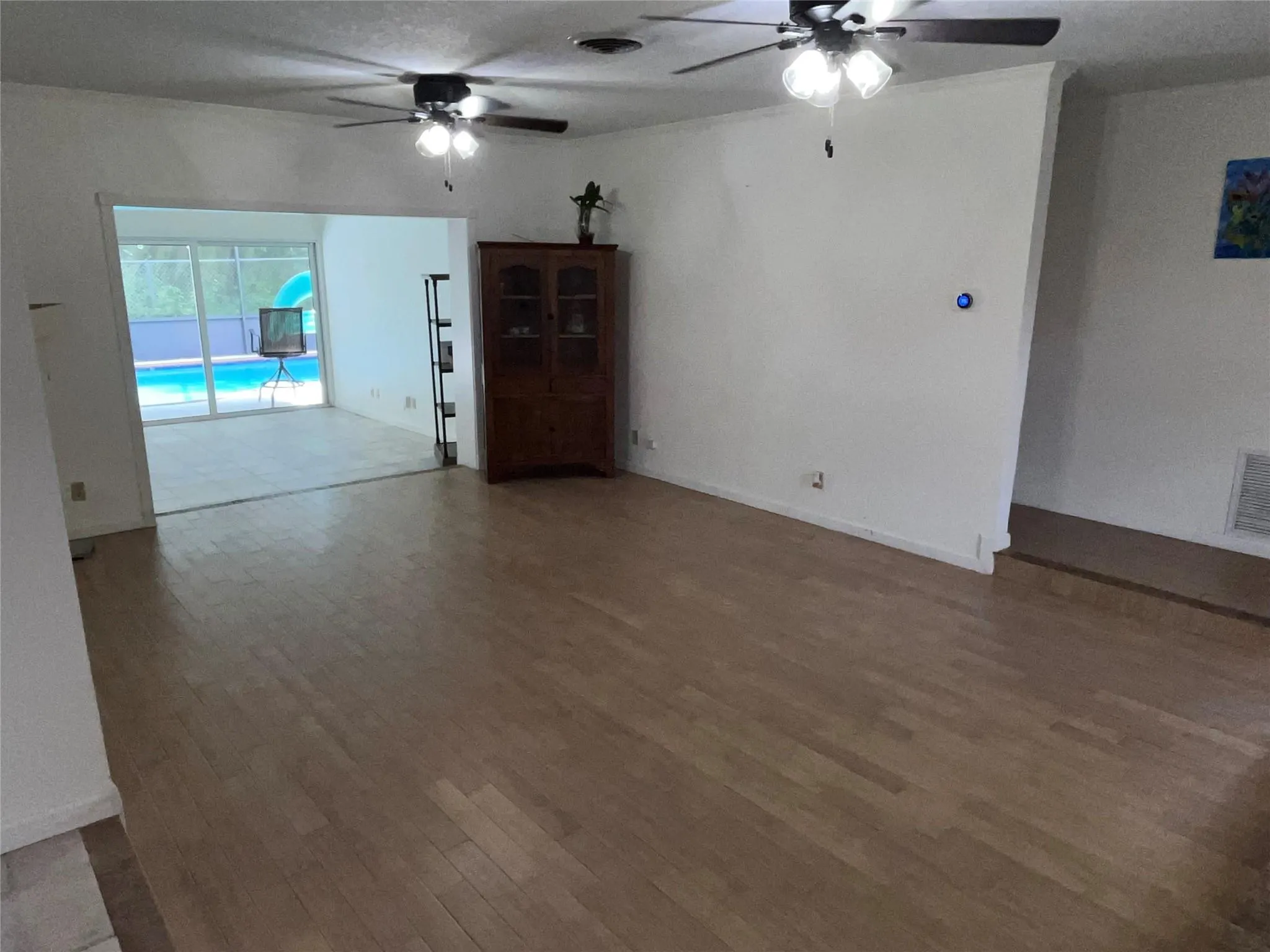 781 SW 49th Ter