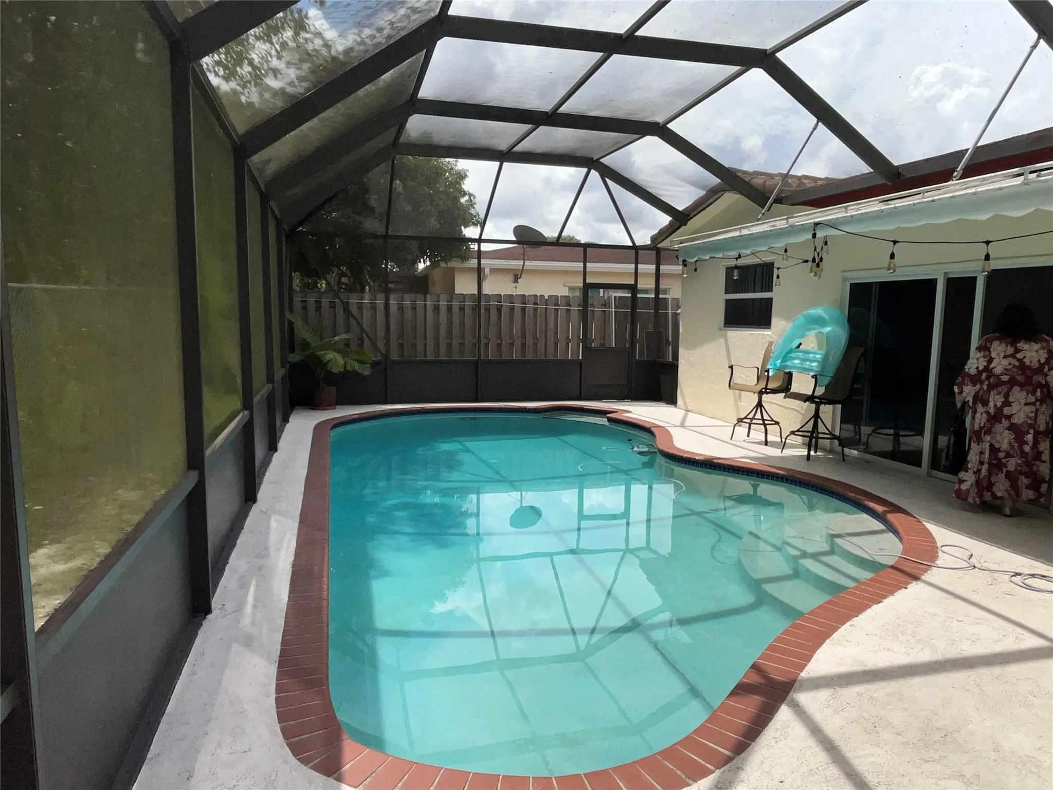 781 SW 49th Ter