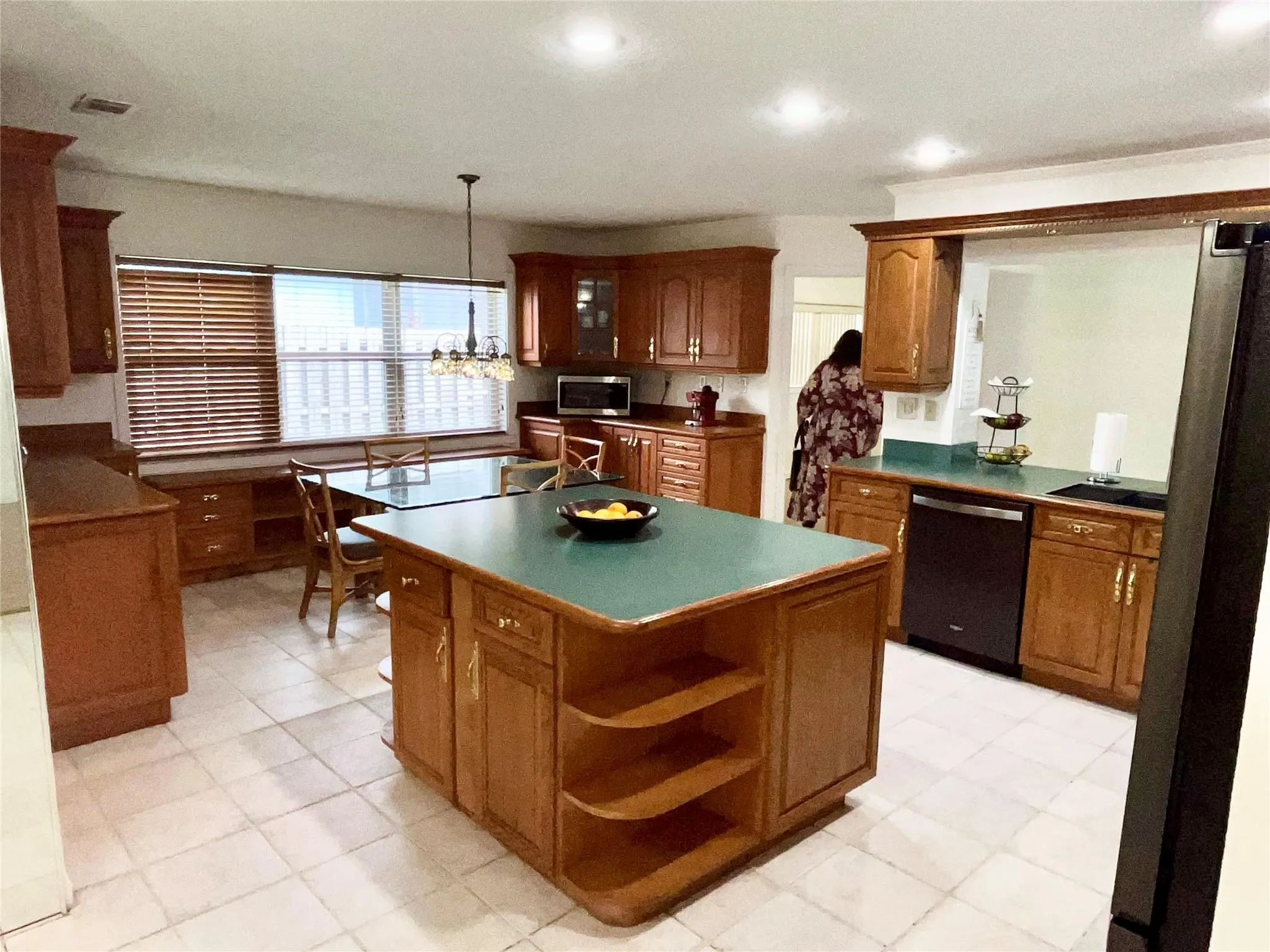 781 SW 49th Ter