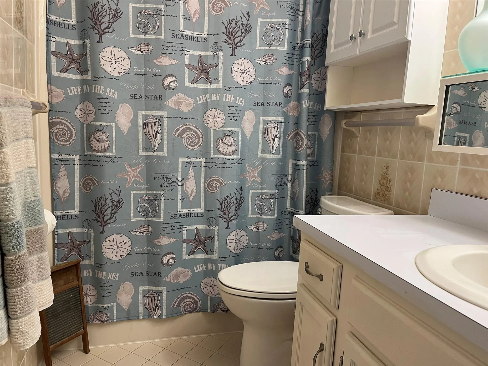68 Royal Oak Ct, #106