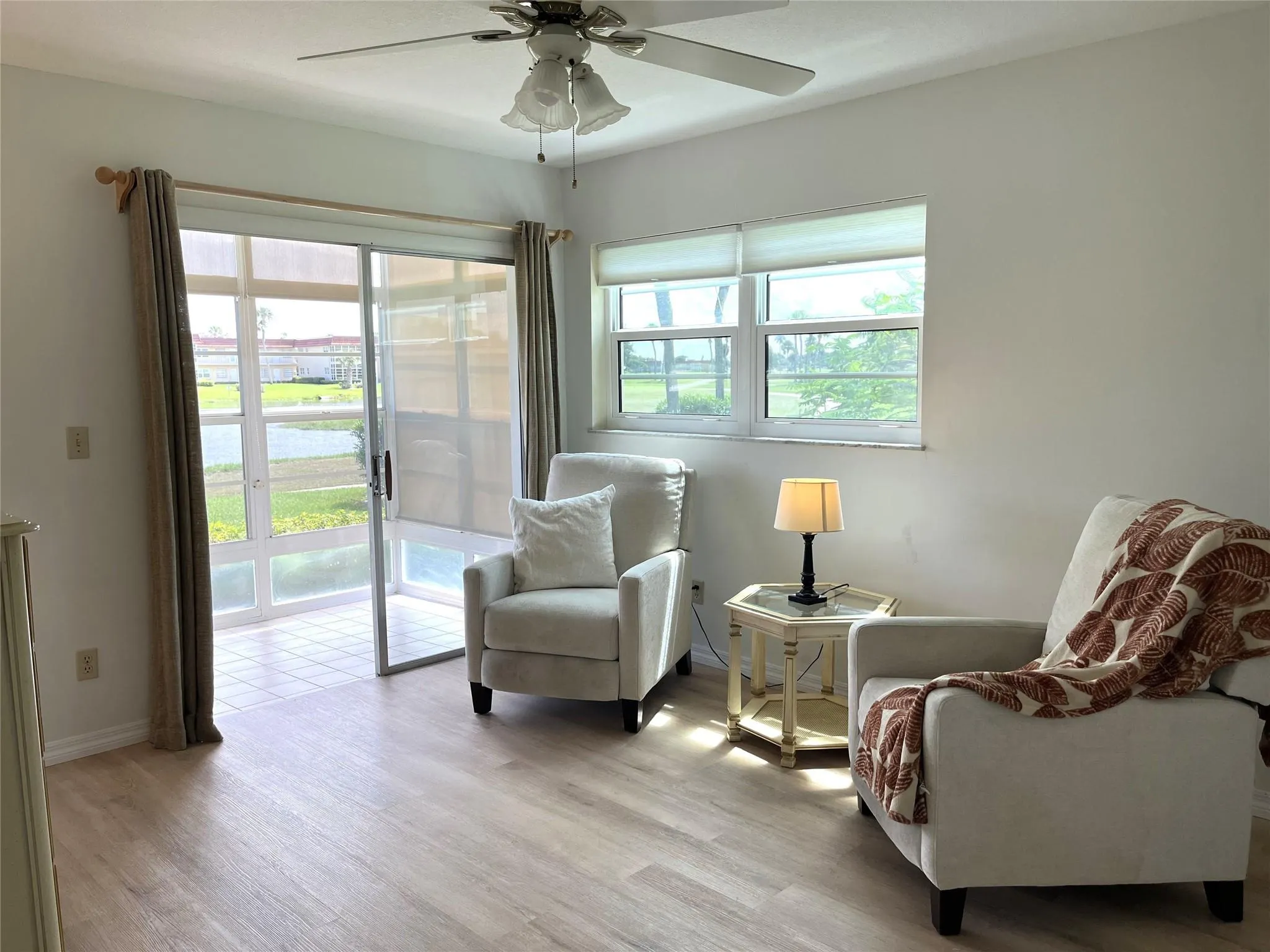 68 Royal Oak Ct, #106