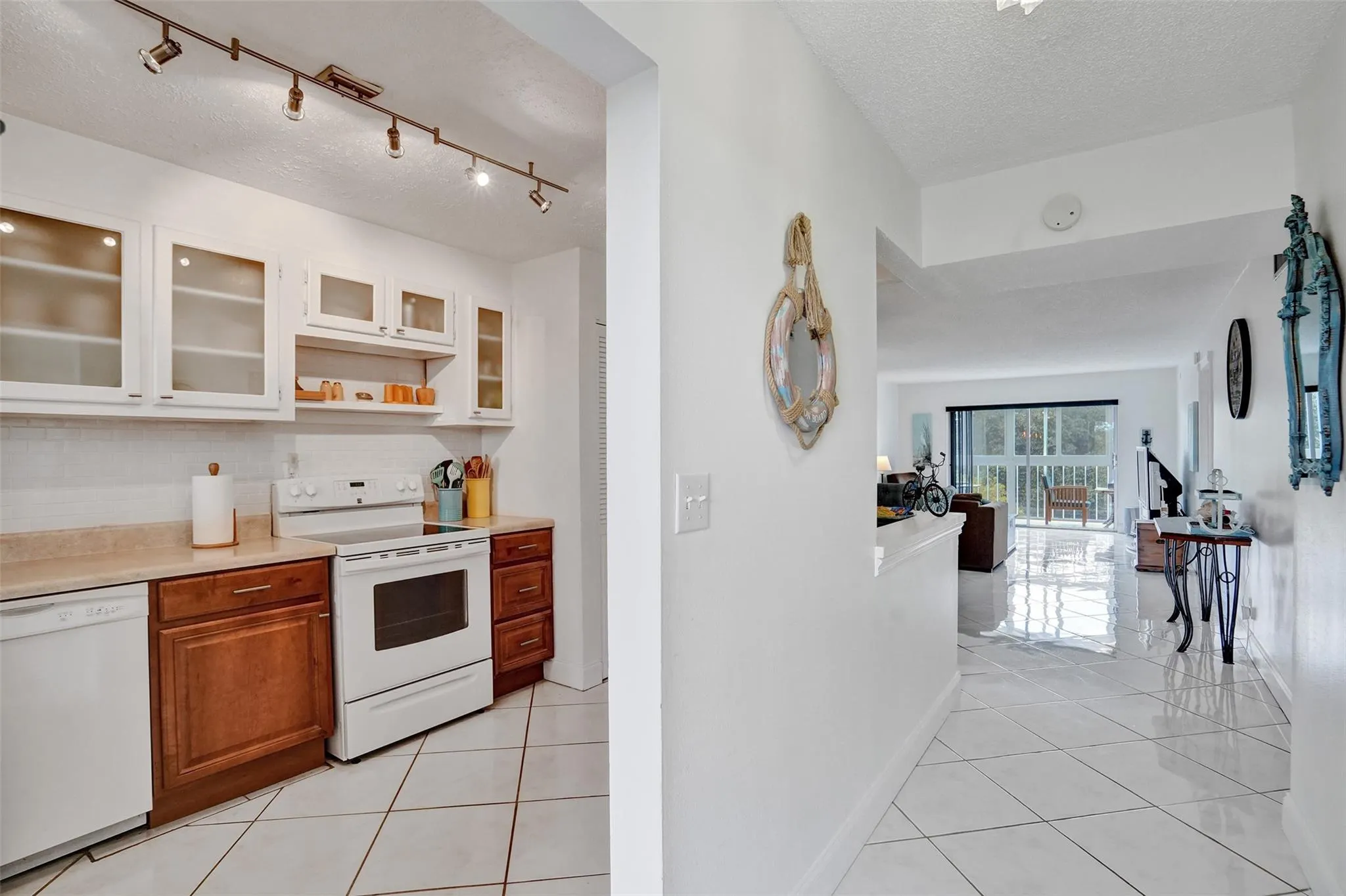 5900 NW 44th St, #602