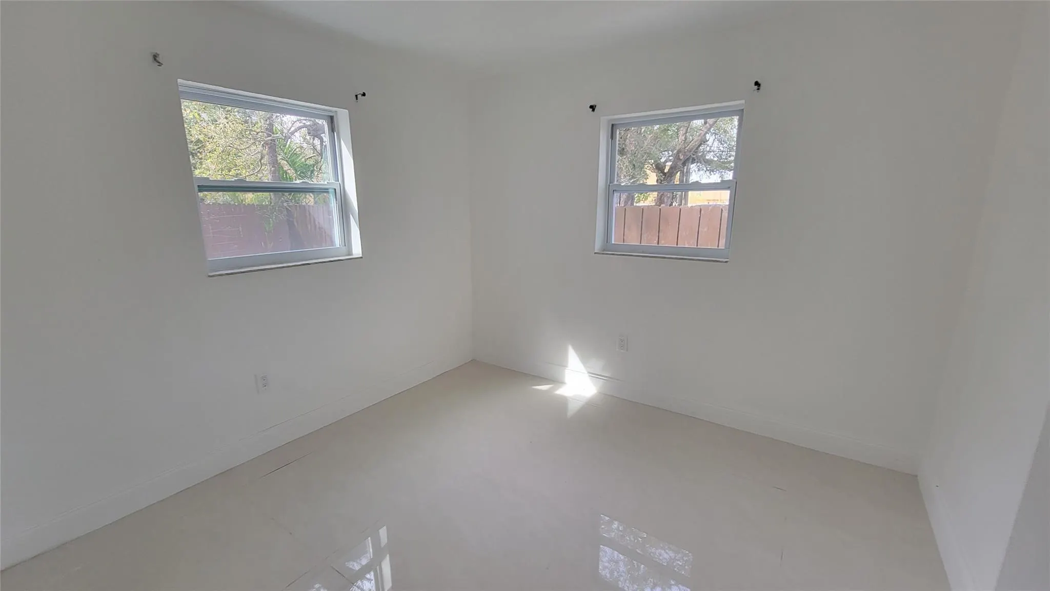 1604 NW 24th Ct