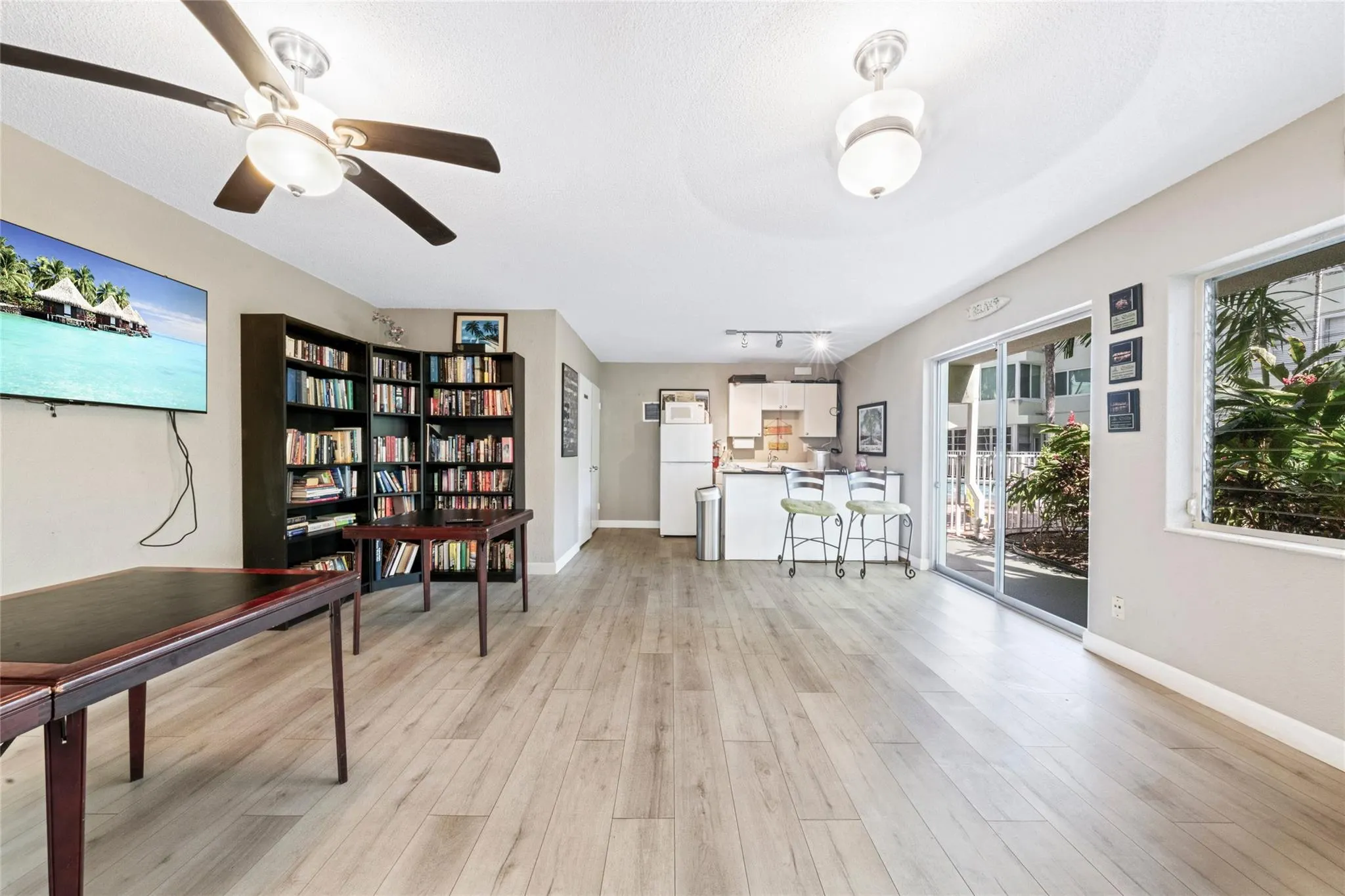 1000 SE 4th St, #117 & 118