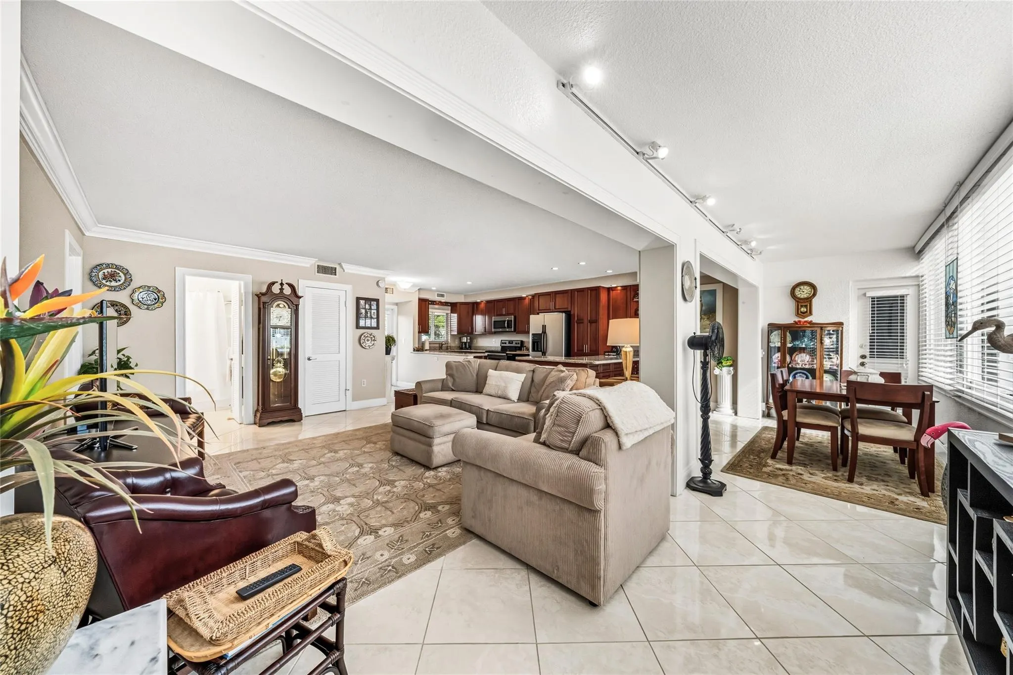1000 SE 4th St, #117 & 118