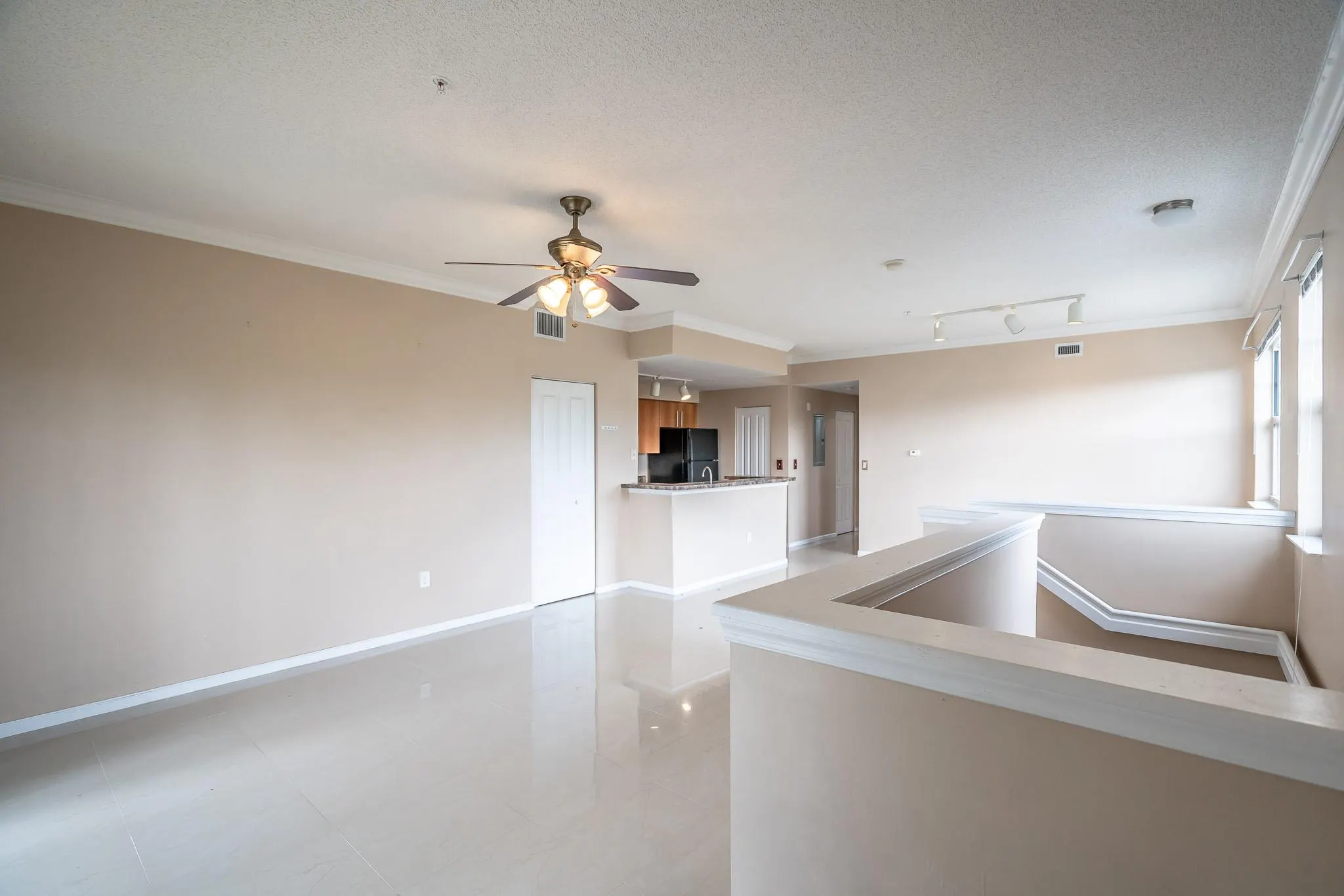 5800 W Sample Rd, #308