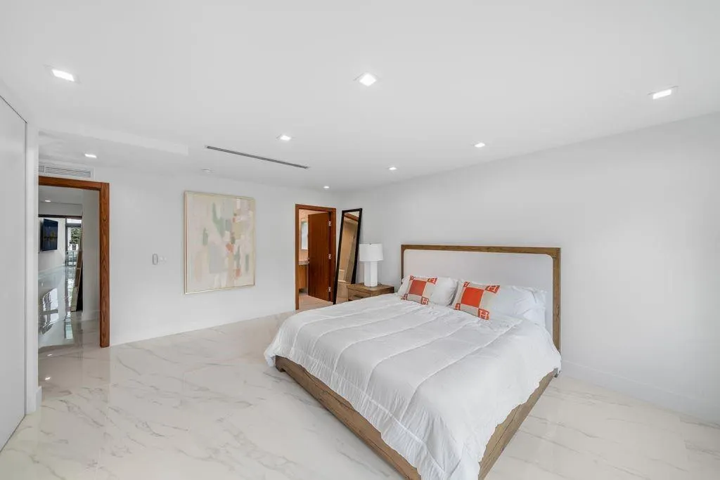 19 Gatehouse Rd