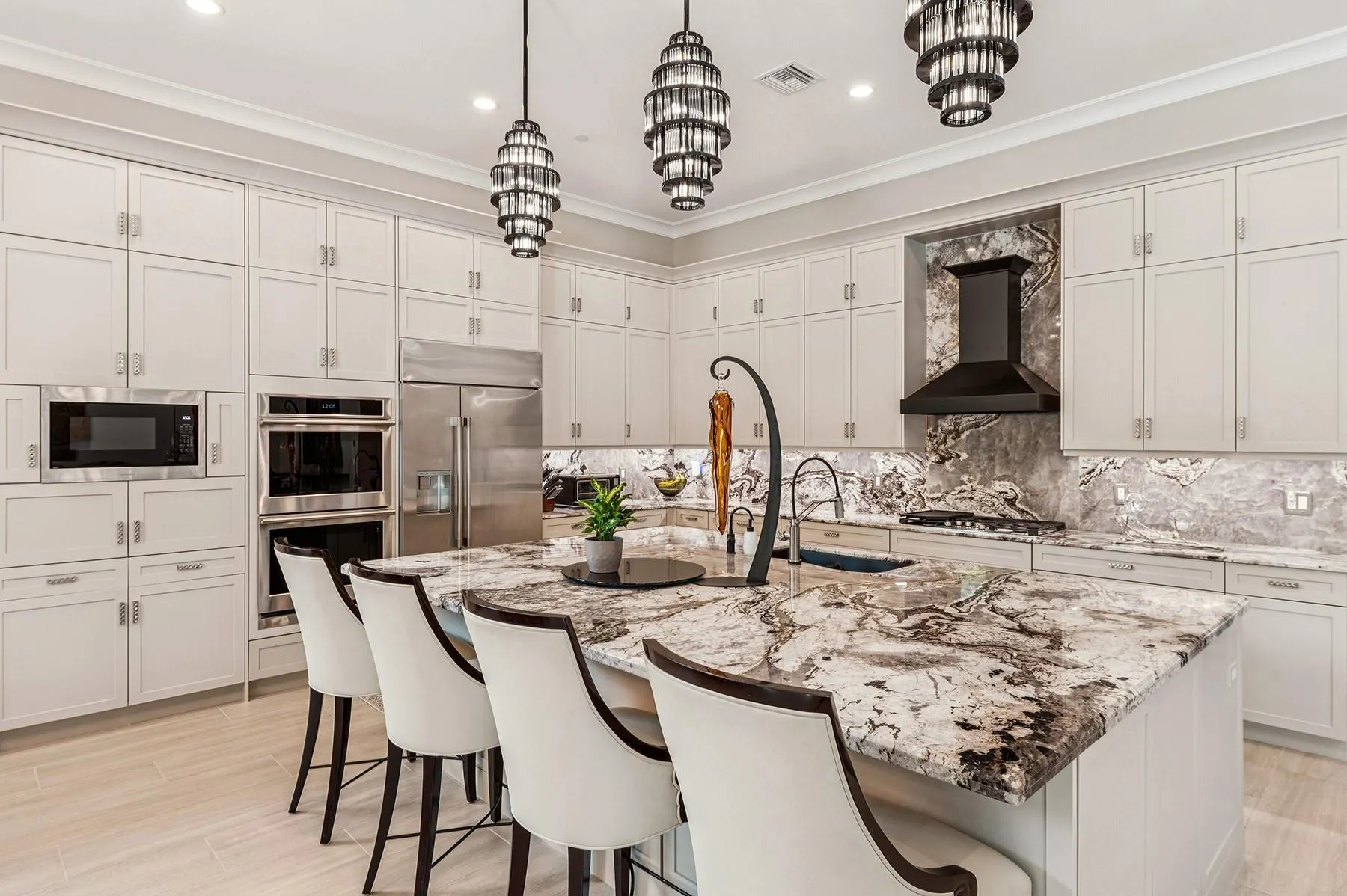 9228 Coral Isles Cir