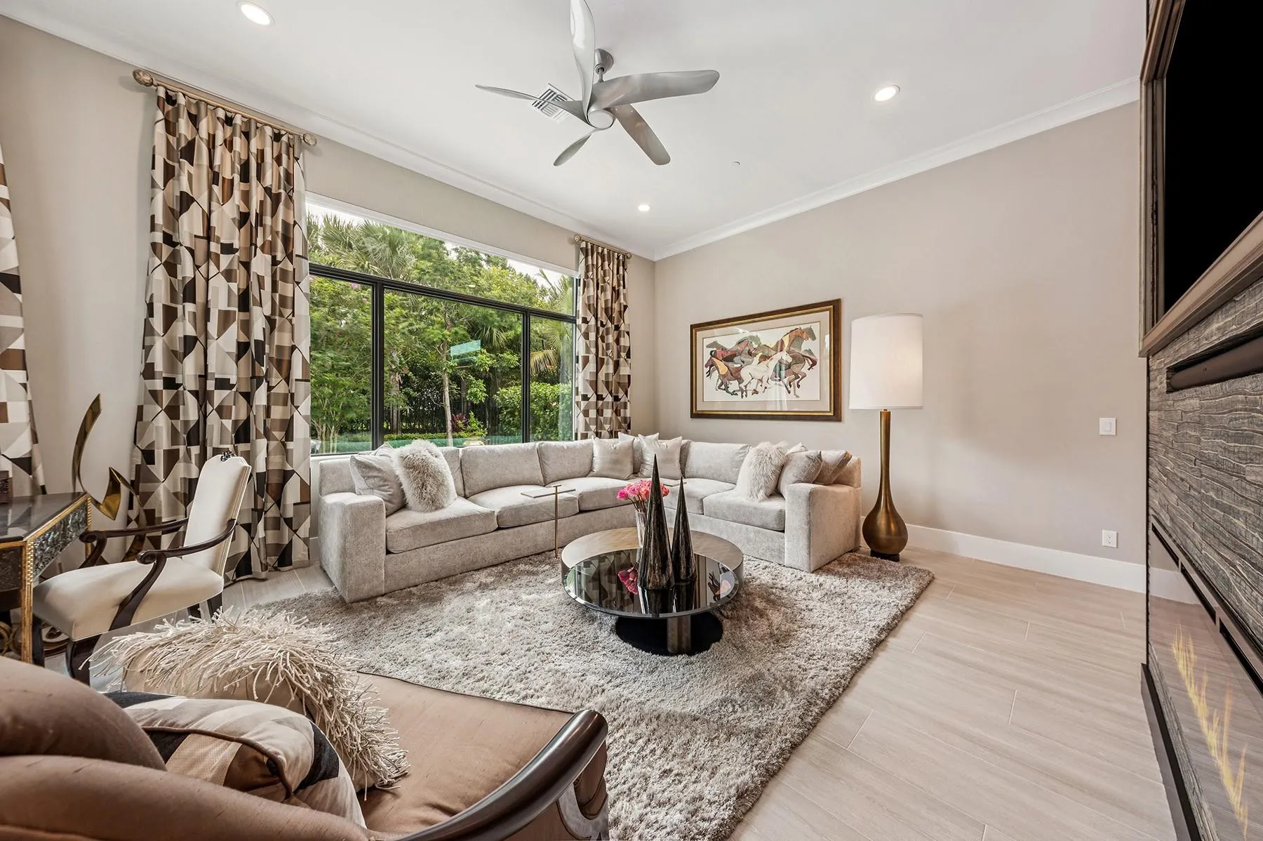 9228 Coral Isles Cir