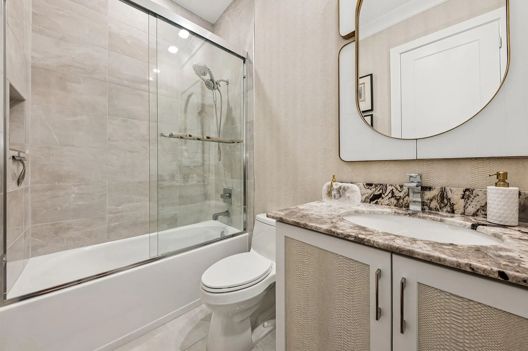 9228 Coral Isles Cir