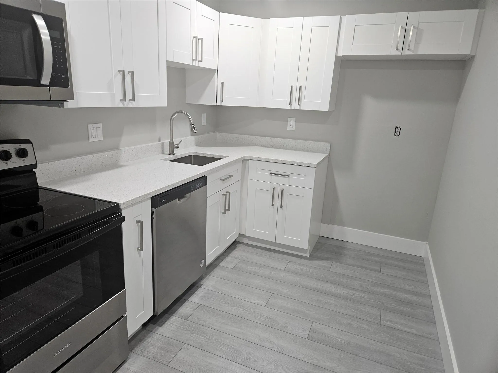 959 SE 2nd Ave, #237