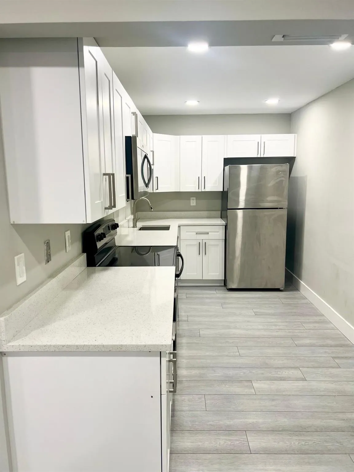 959 SE 2nd Ave, #237