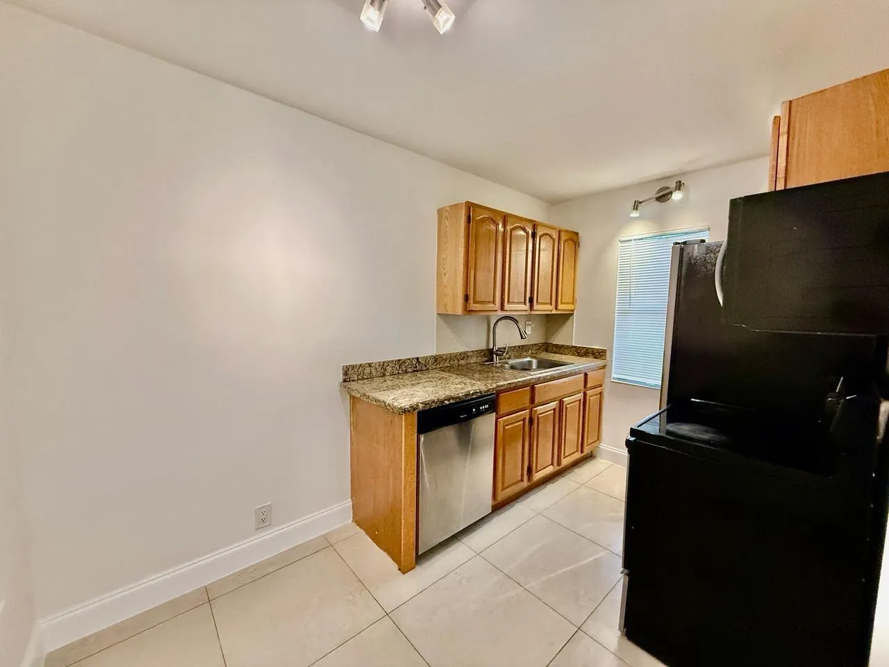 601 NE 29, #16
