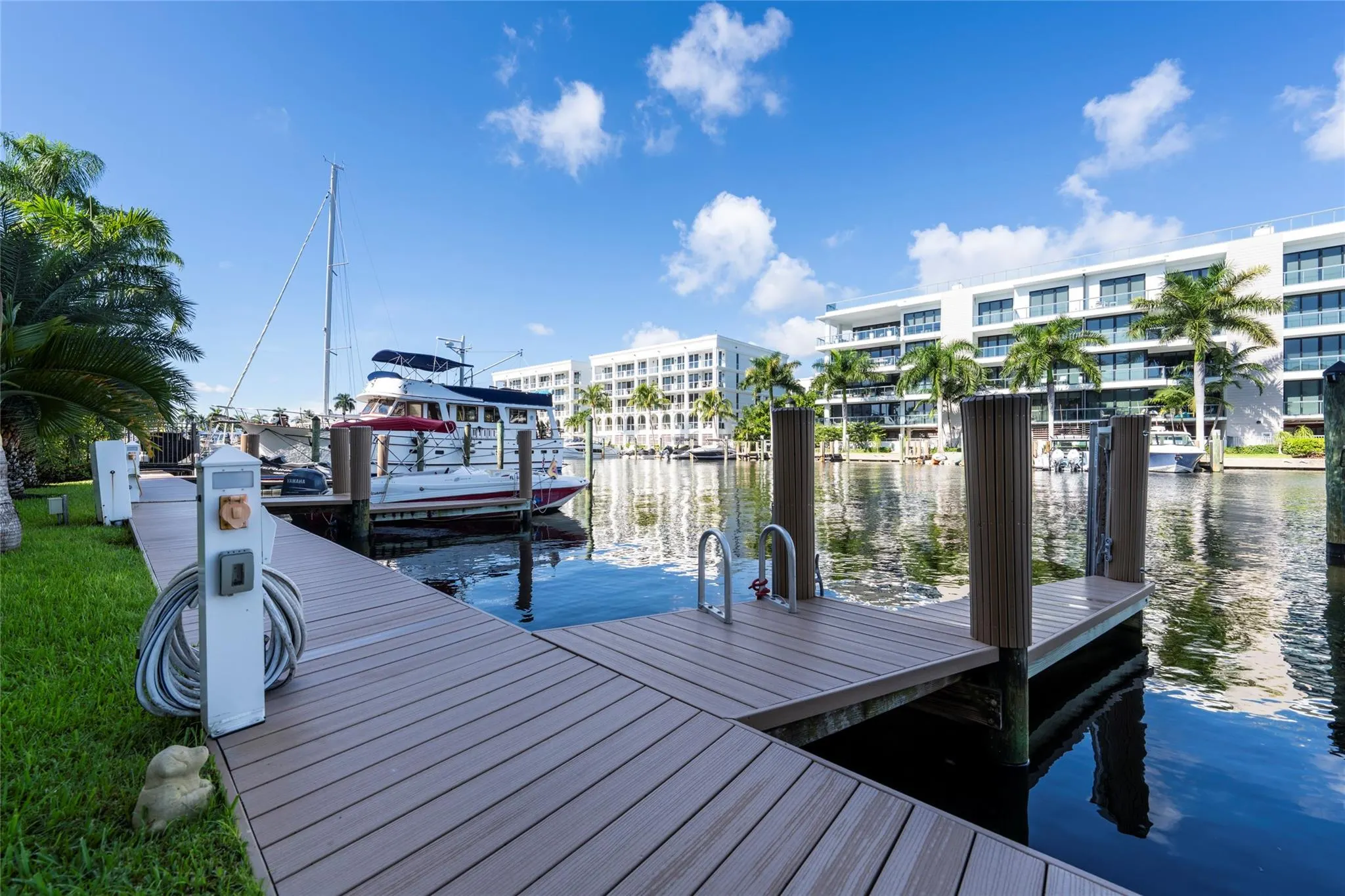 61 Isle Of Venice Dr