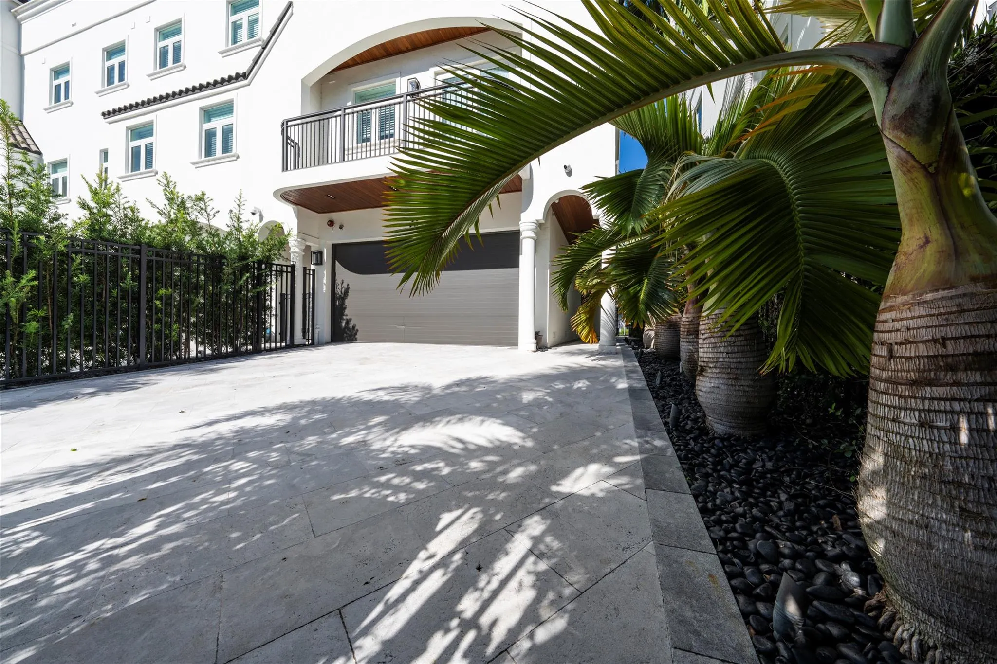 61 Isle Of Venice Dr