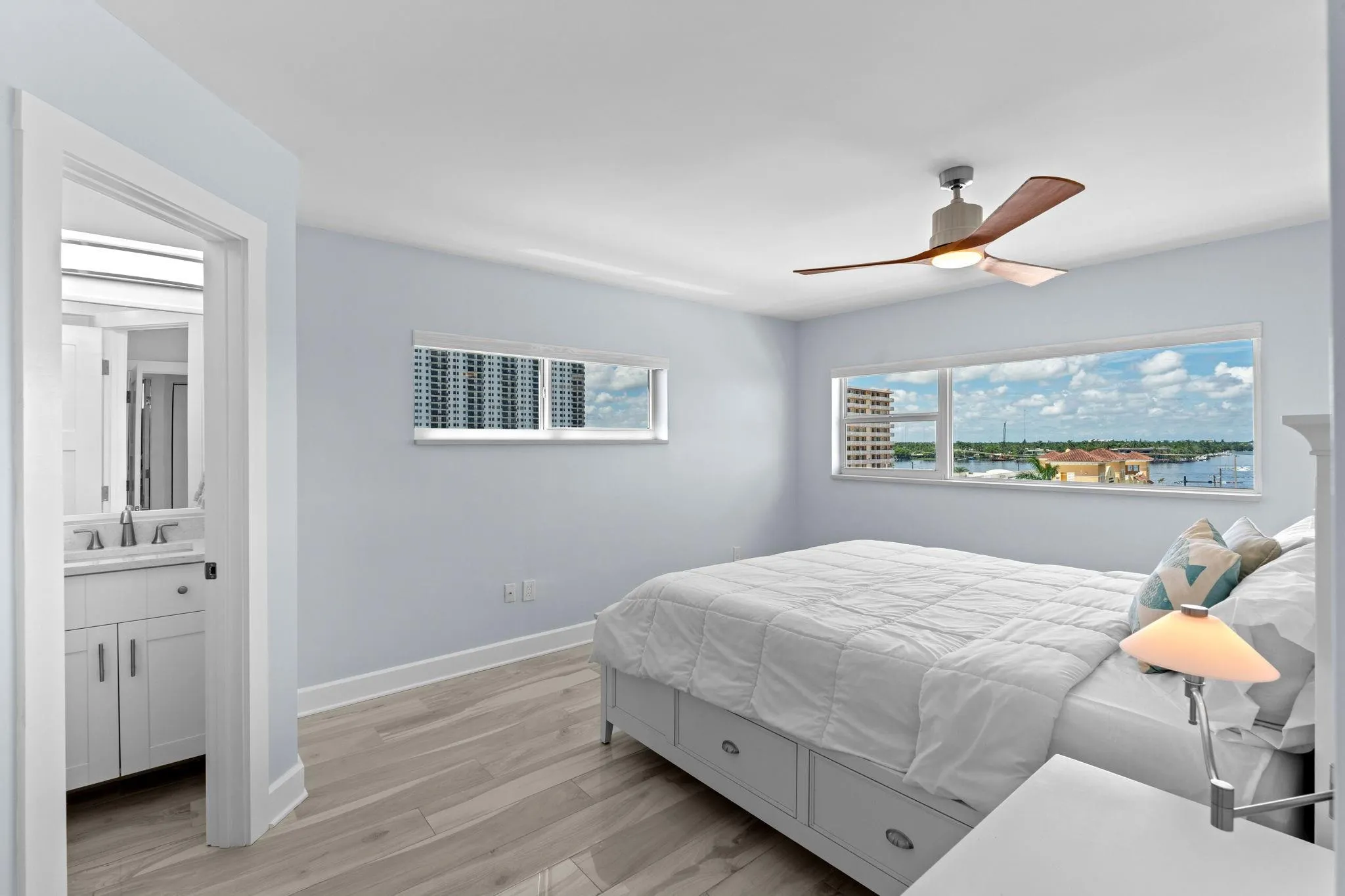 300 Oregon St, #501
