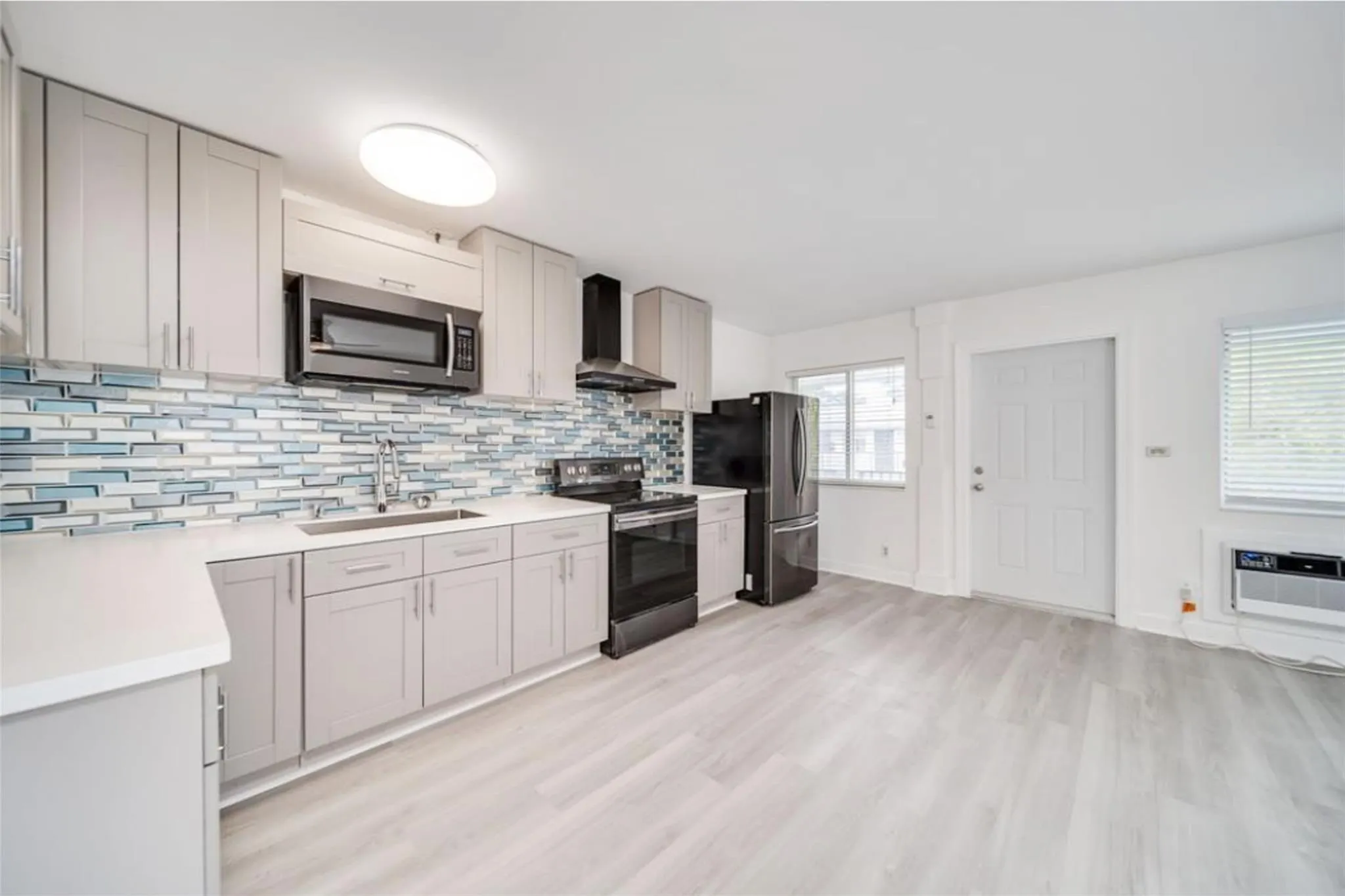 1814 E Oakland Park Blvd, #58