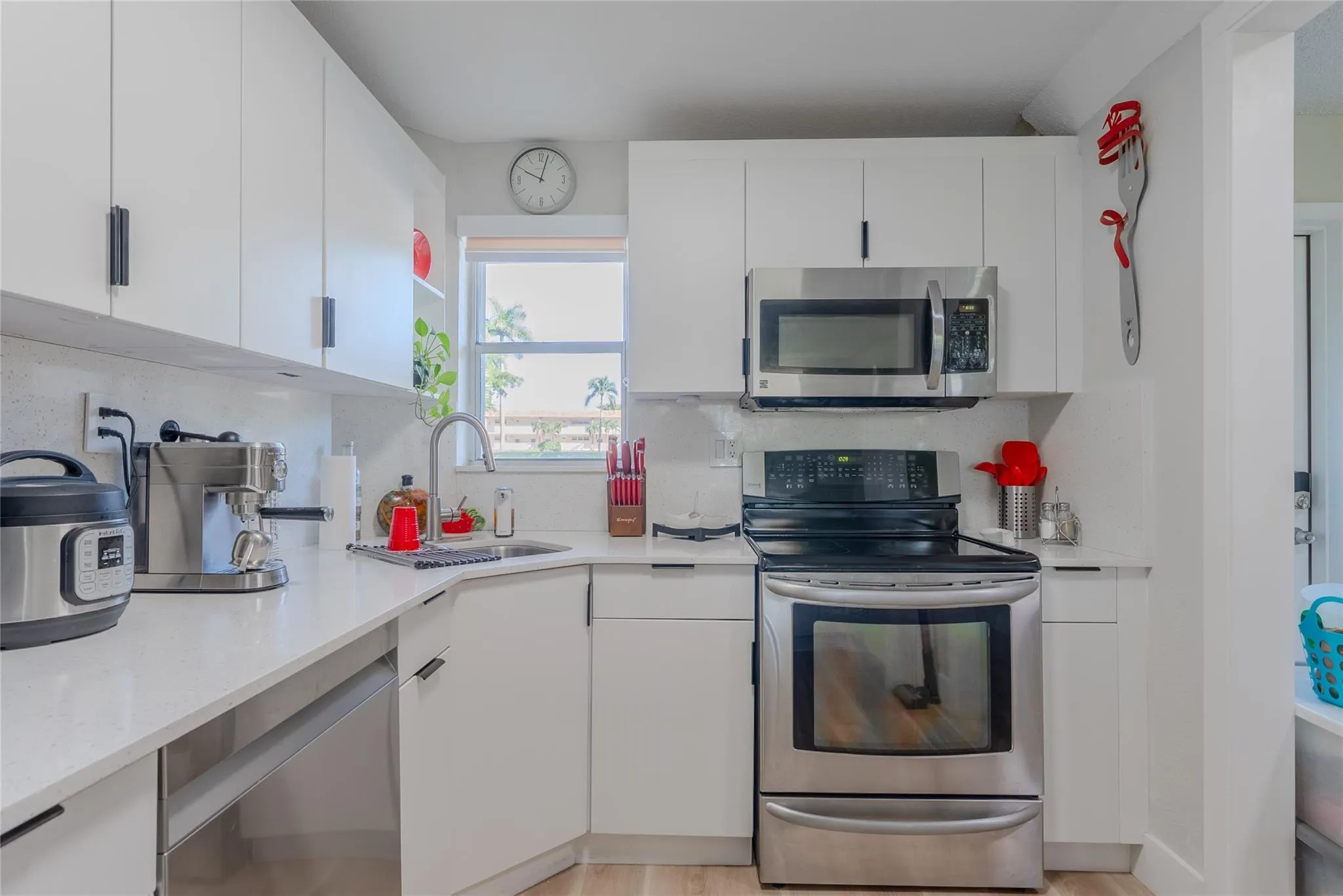8900 Washington Blvd, #115