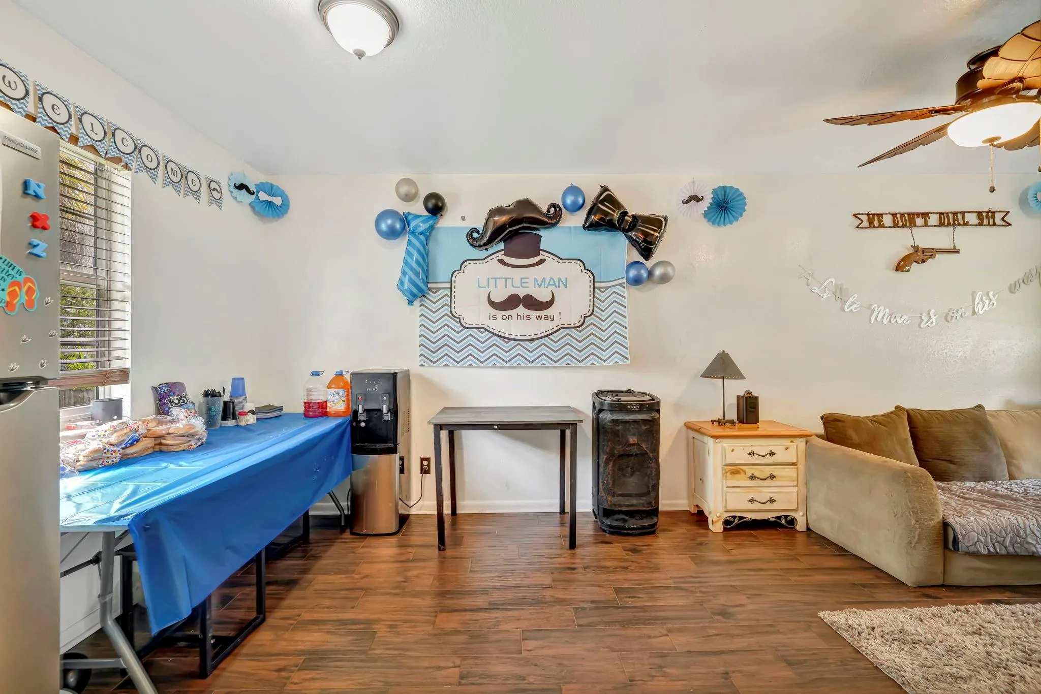 9555 Orange Ave