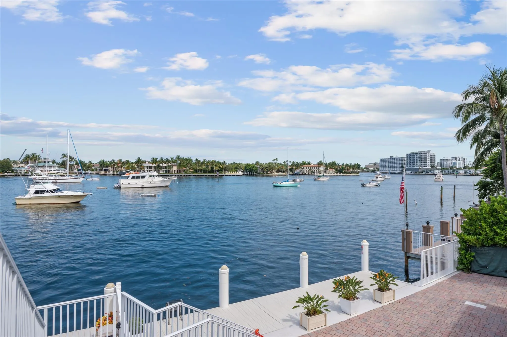 95 N Birch Rd, #304
