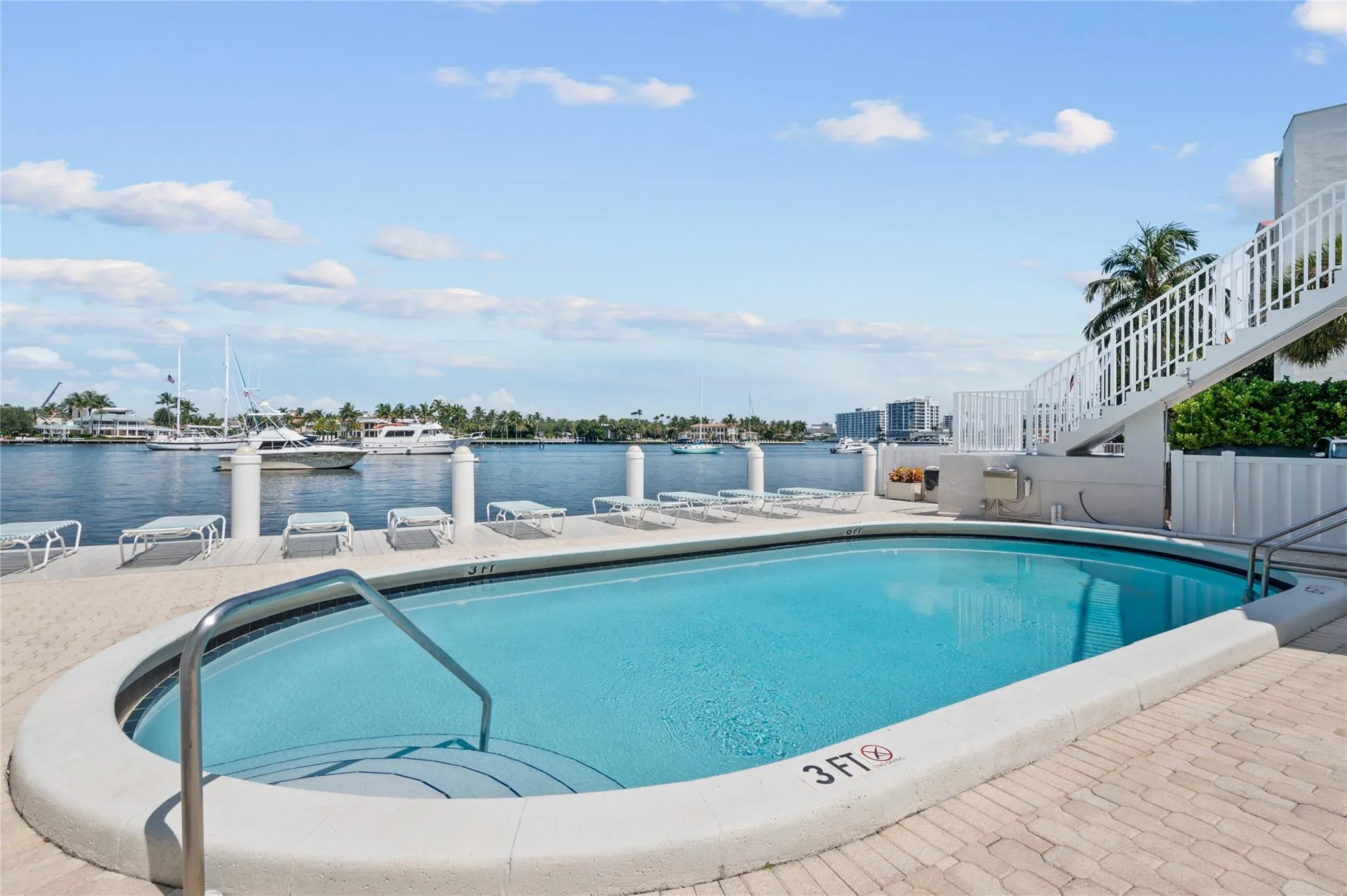 95 N Birch Rd, #304
