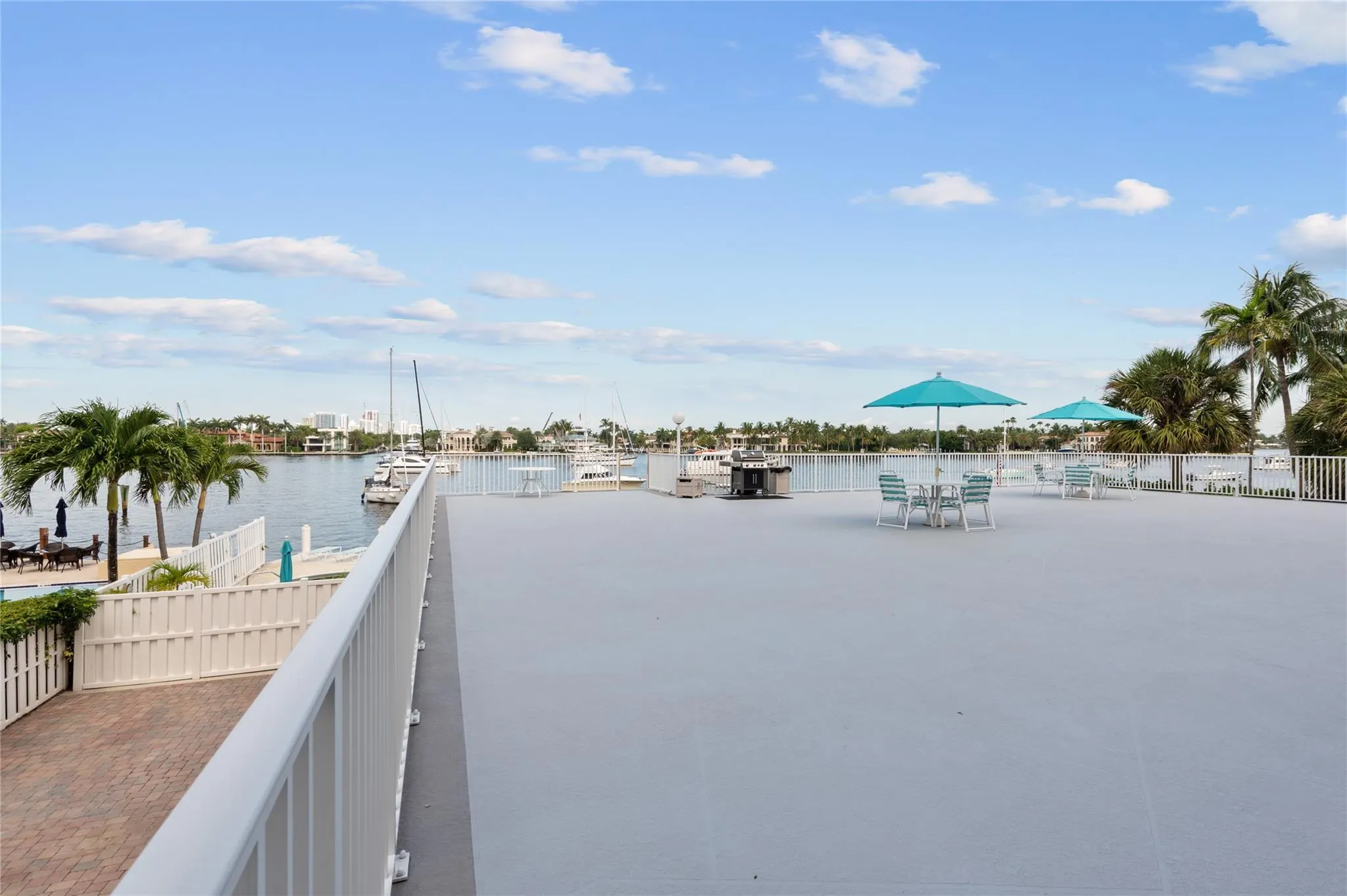 95 N Birch Rd, #304
