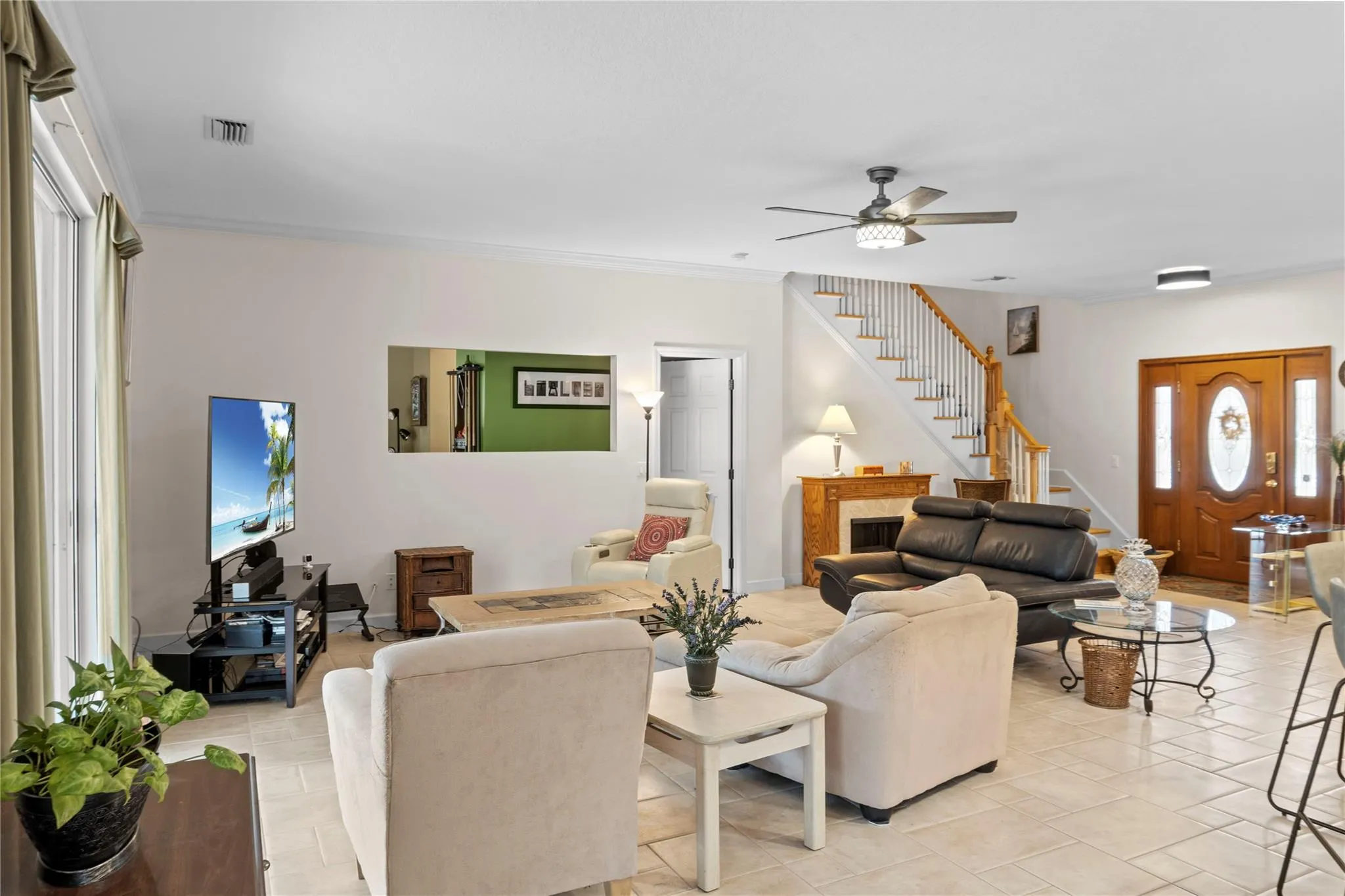 2148 Buena Vista Blvd