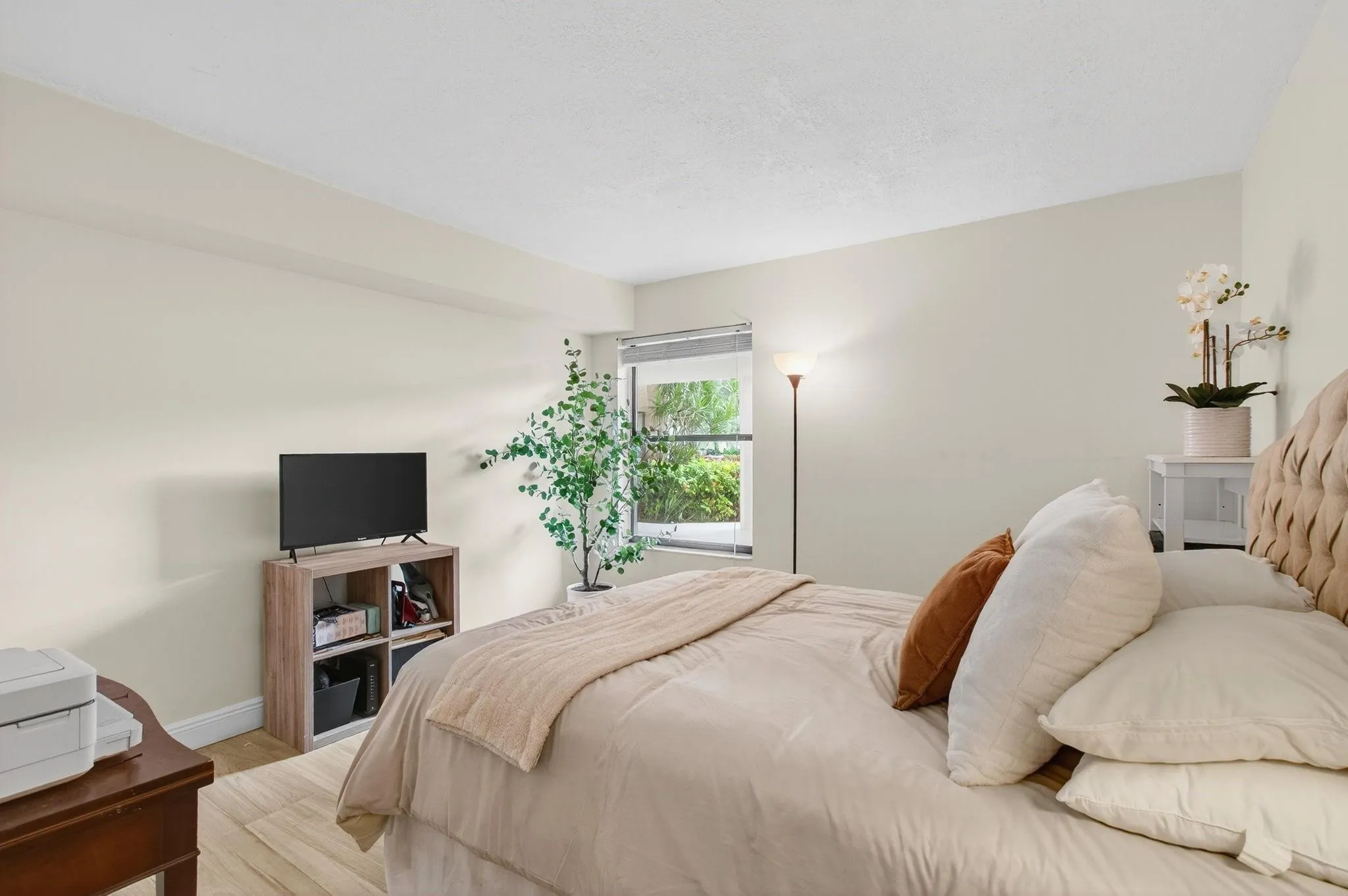 5851 CAMINO DEL SOL, #106
