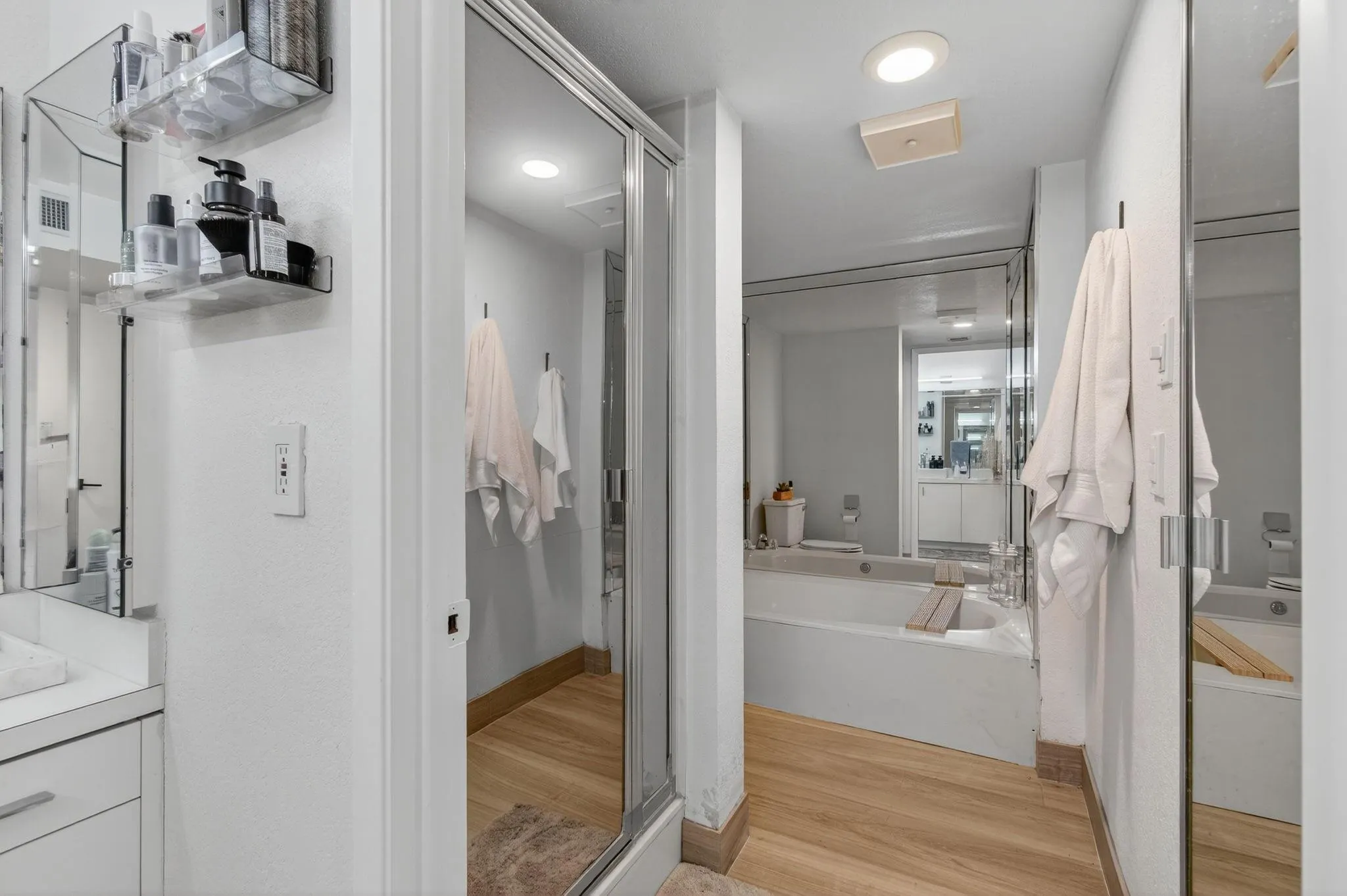 5851 CAMINO DEL SOL, #106