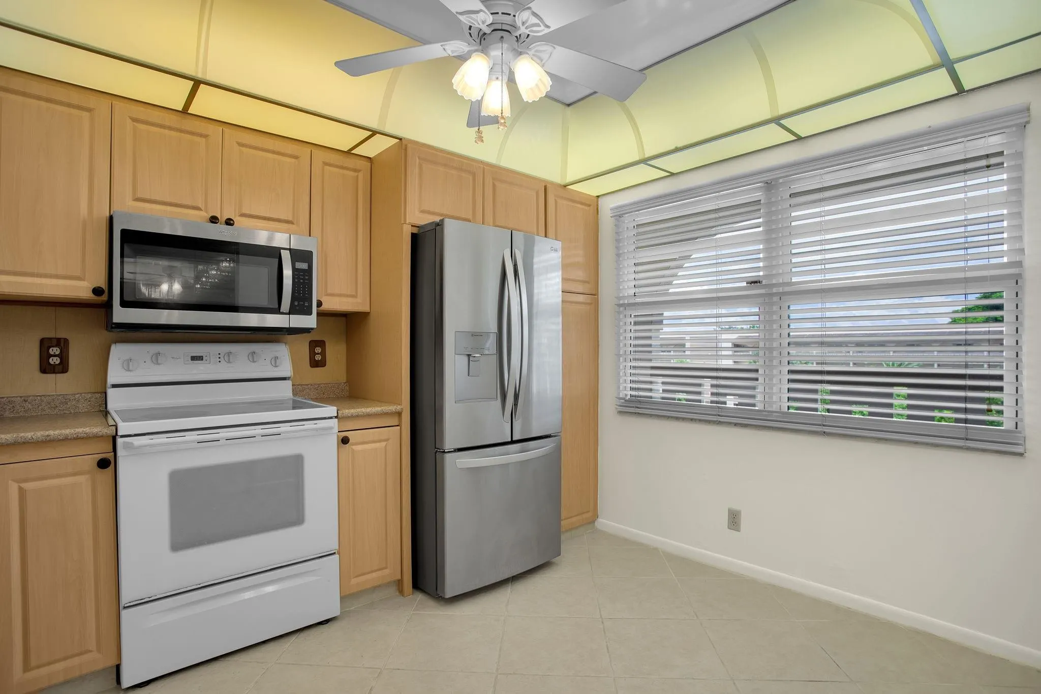 2202 Lucaya Bnd, #D4