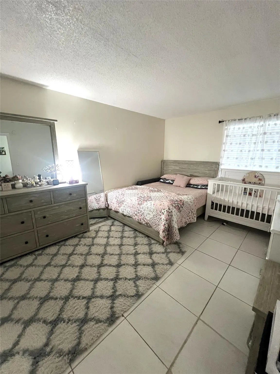 470 NW 20th St, #2040